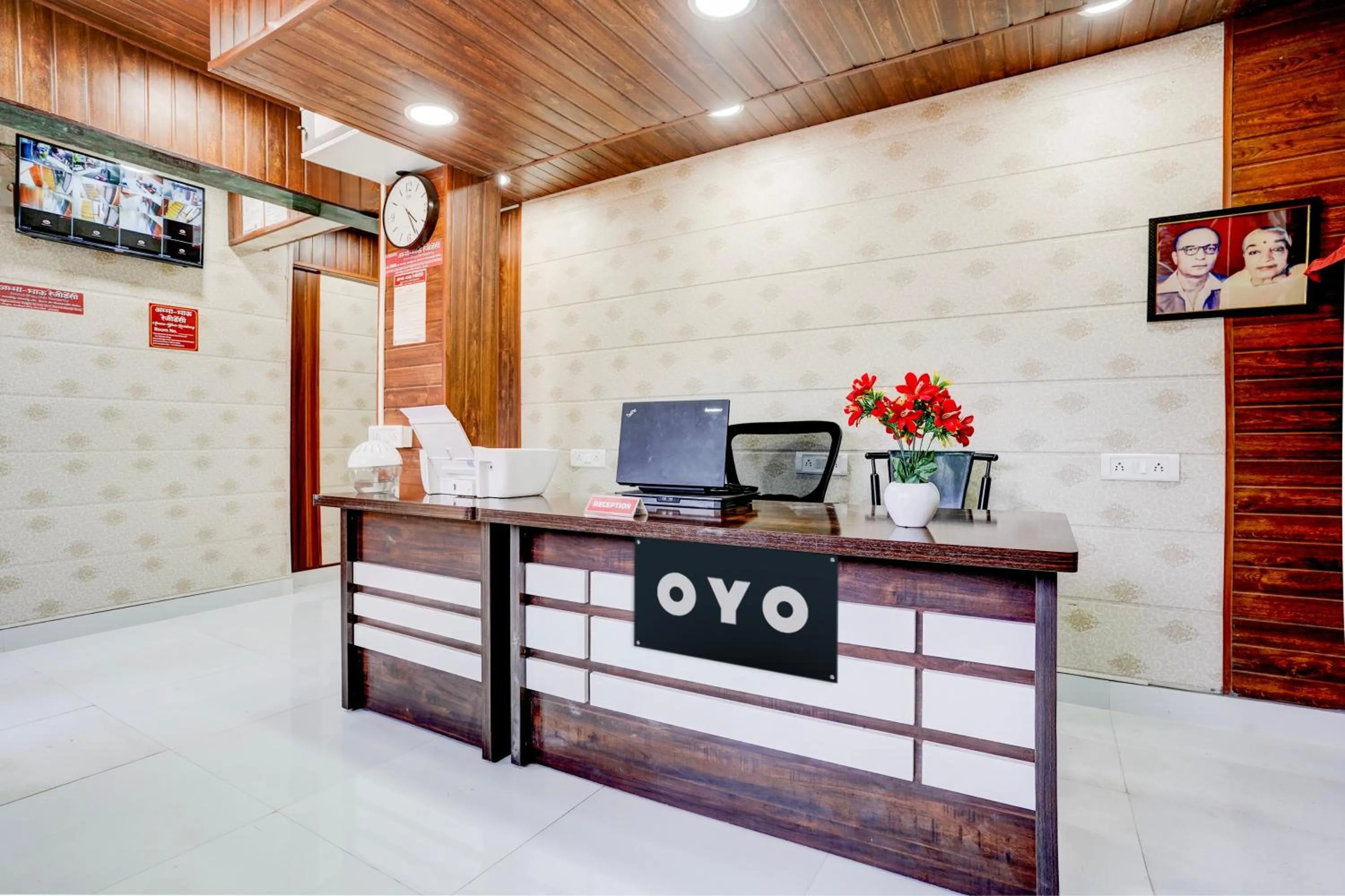 Lobby or reception in Hotel O Amma bhau residency