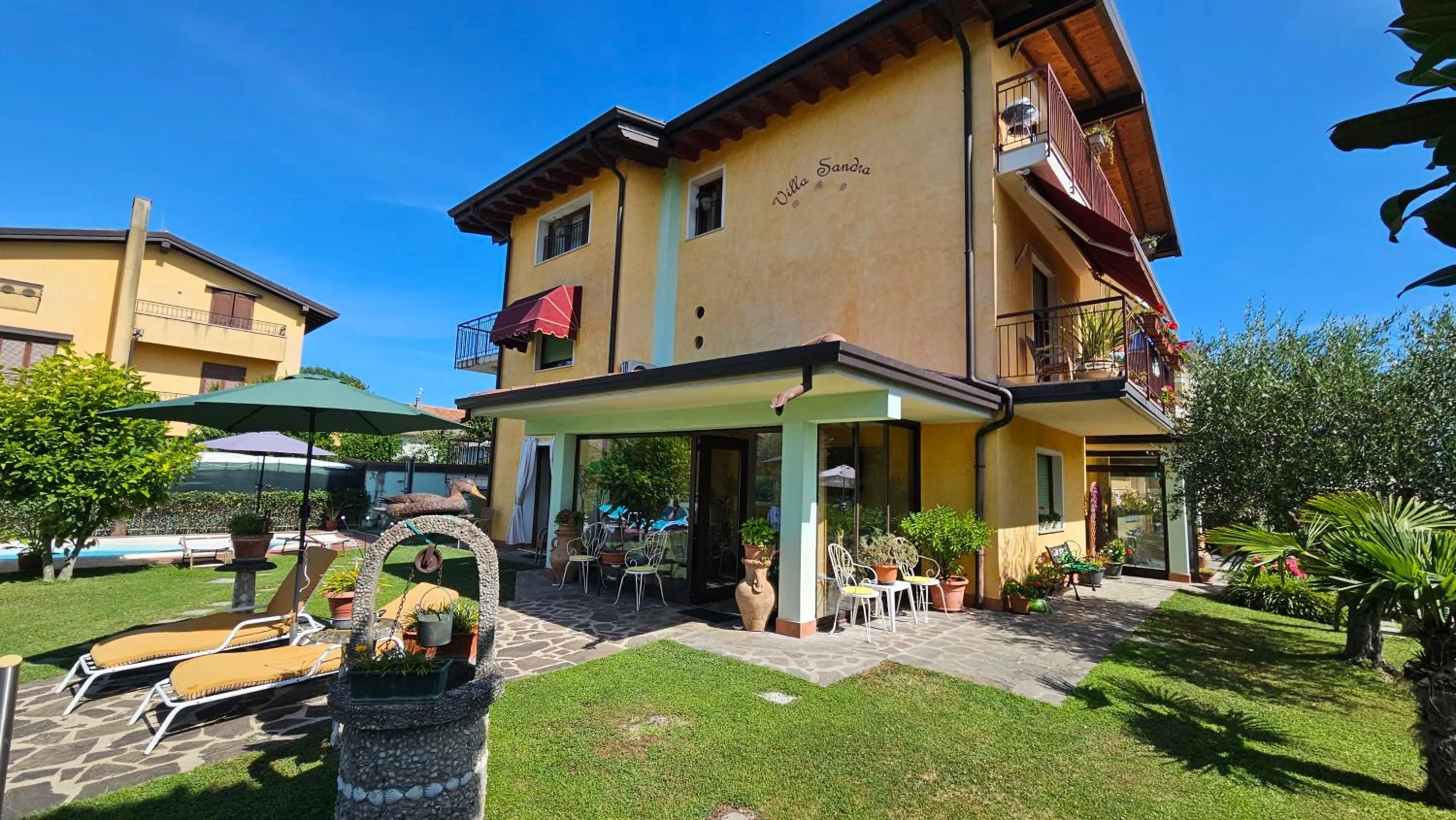 Property building in B&B Sandra