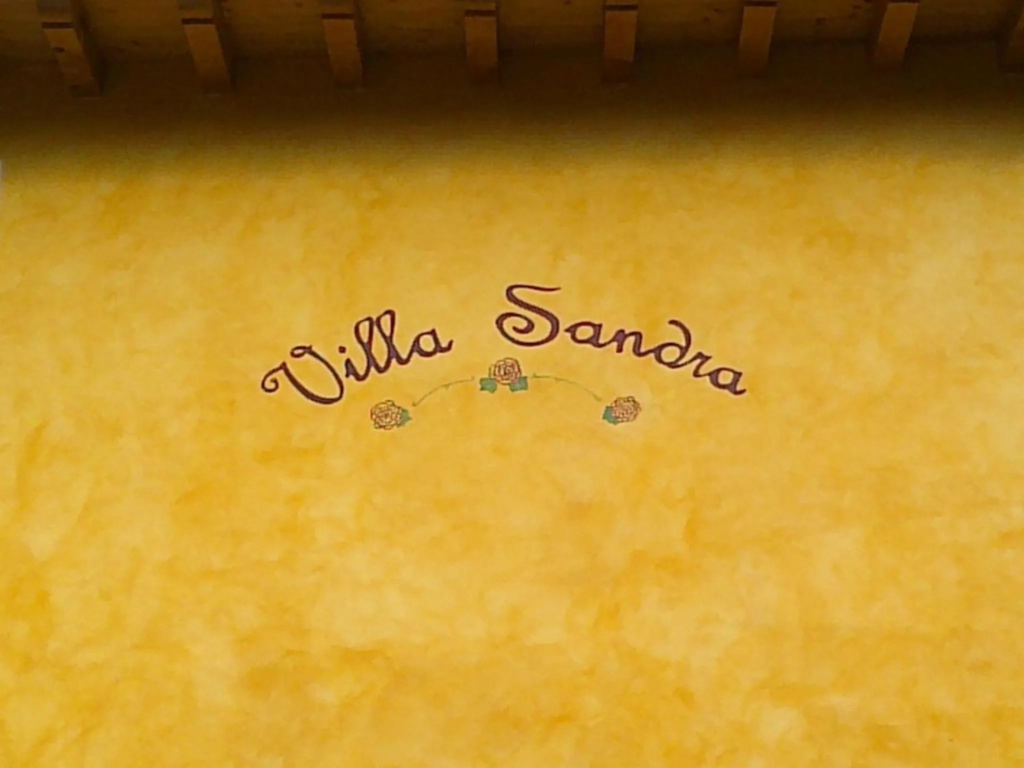 Logo/Certificate/Sign in B&B Sandra
