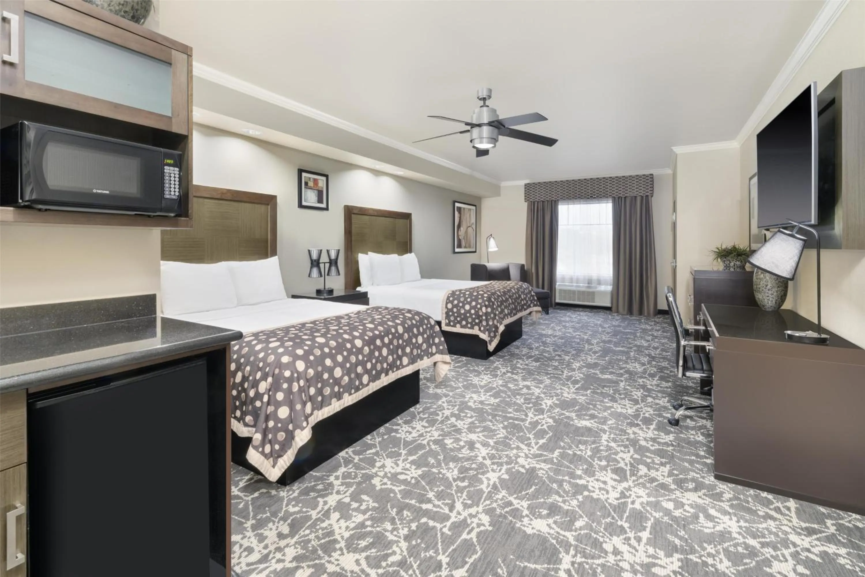 Bedroom, Bed in Best Western Premier Crown Chase Inn & Suites