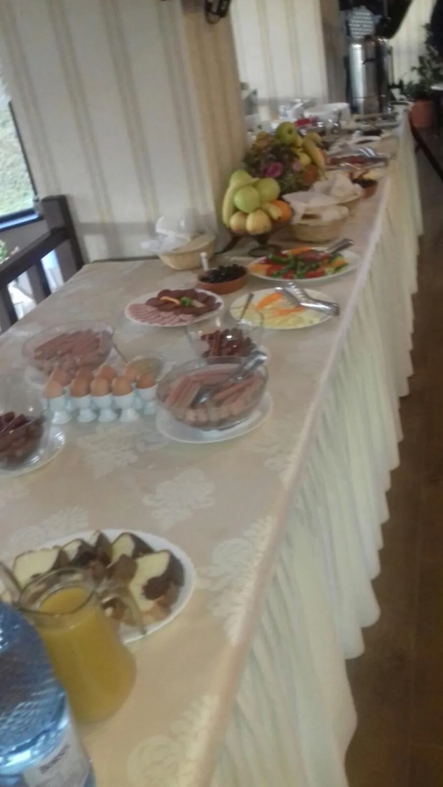 Continental breakfast in Pensiunea Poiana Viselor