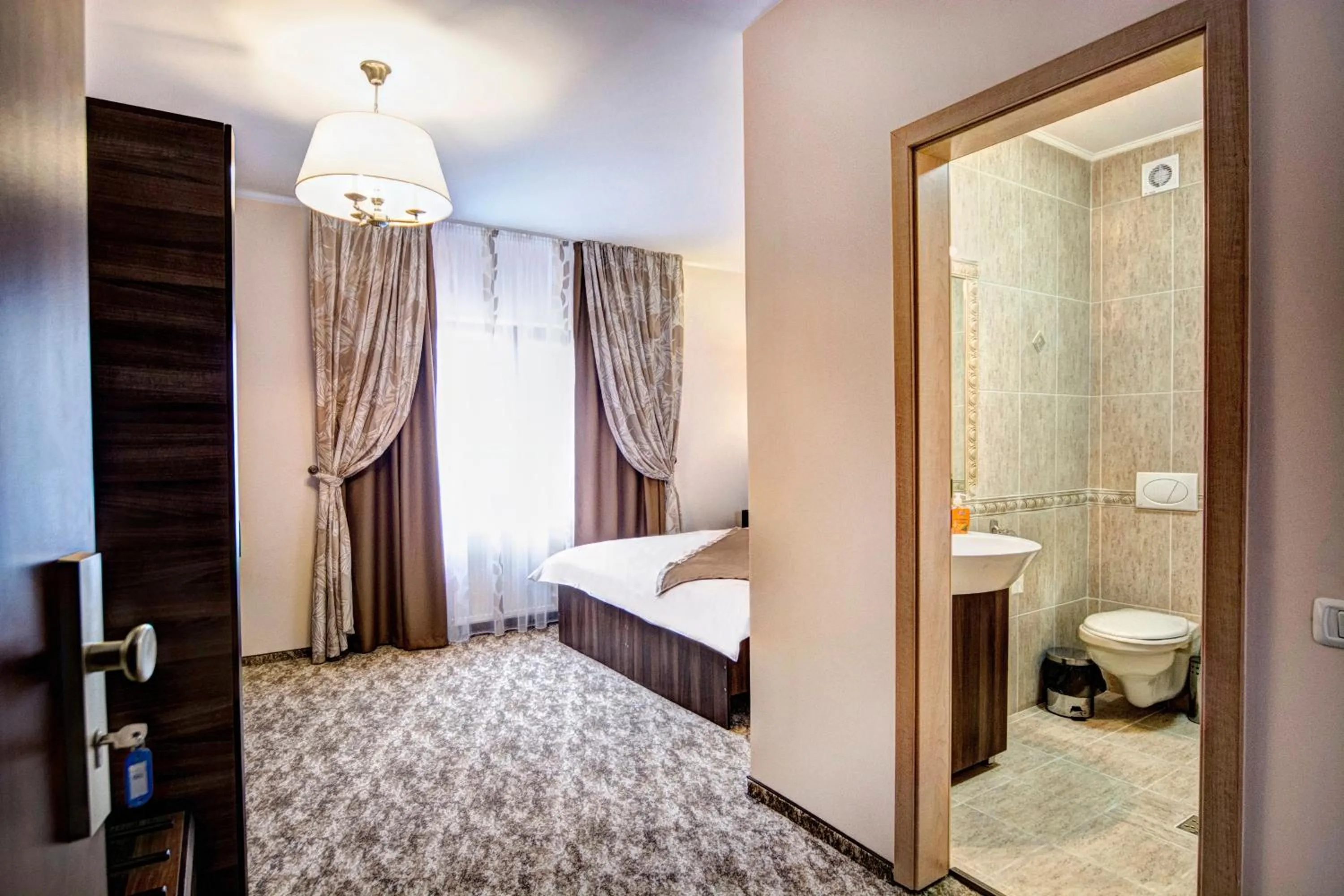 Decorative detail, Bed in Pensiunea Poiana Viselor