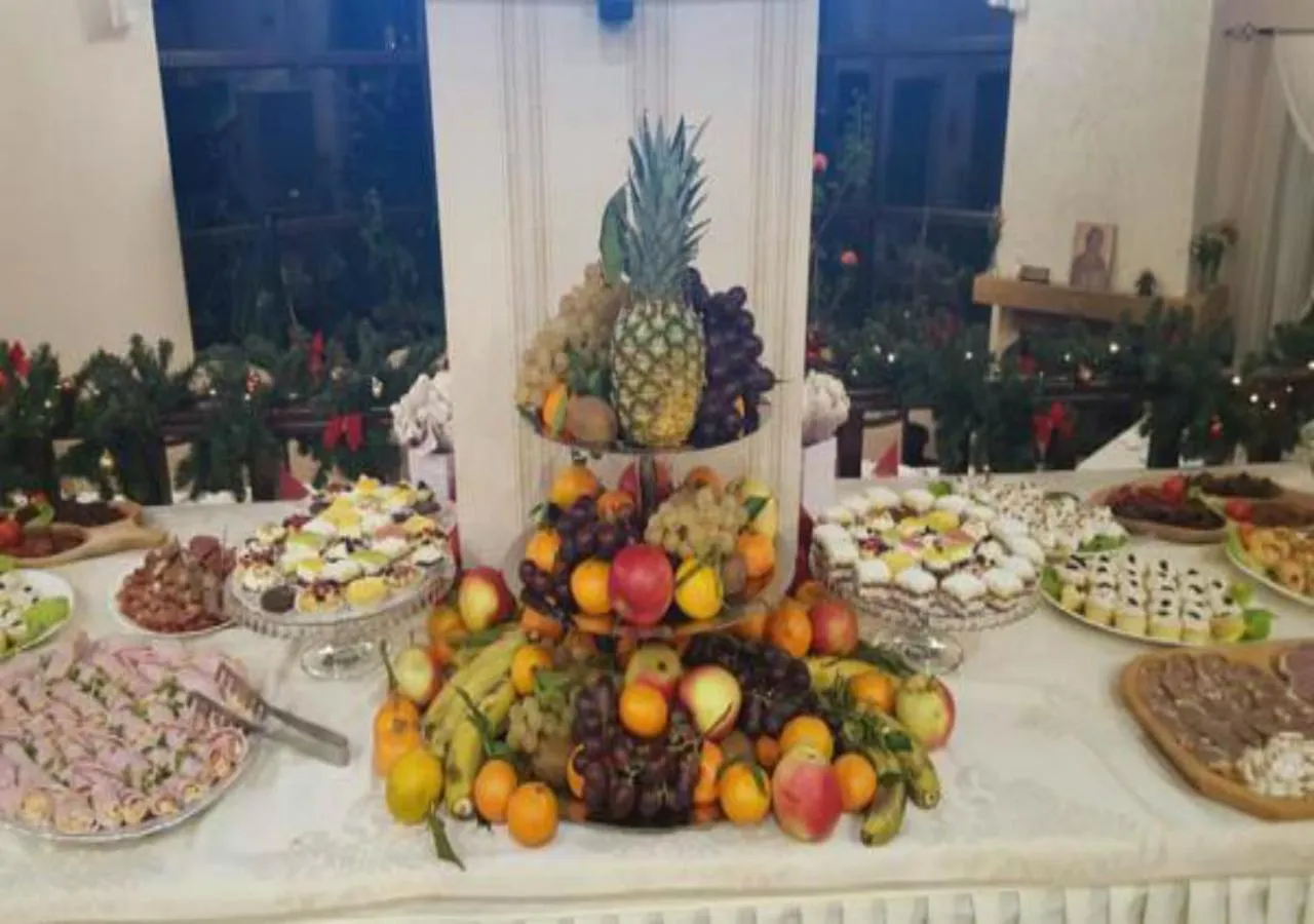 Meals in Pensiunea Poiana Viselor