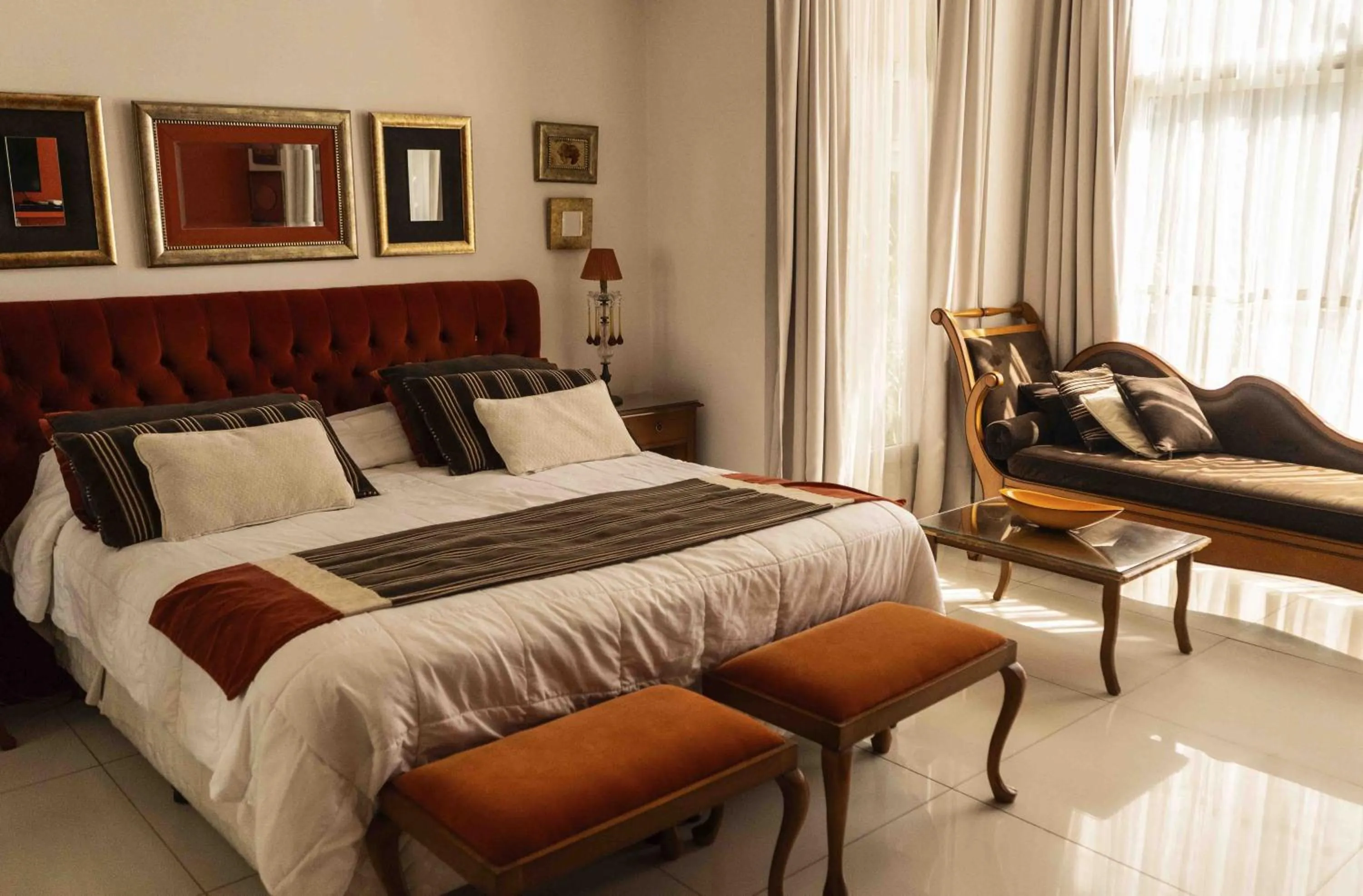 Bed in Posada Suiza by Prima Collection