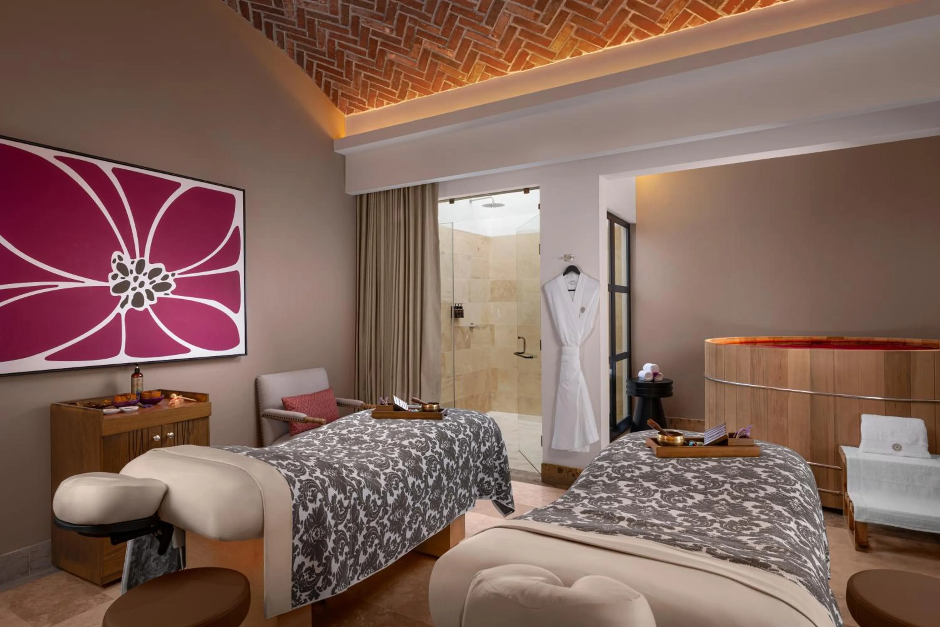 Massage, Bed in Pueblo Bonito Vantage San Miguel de Allende