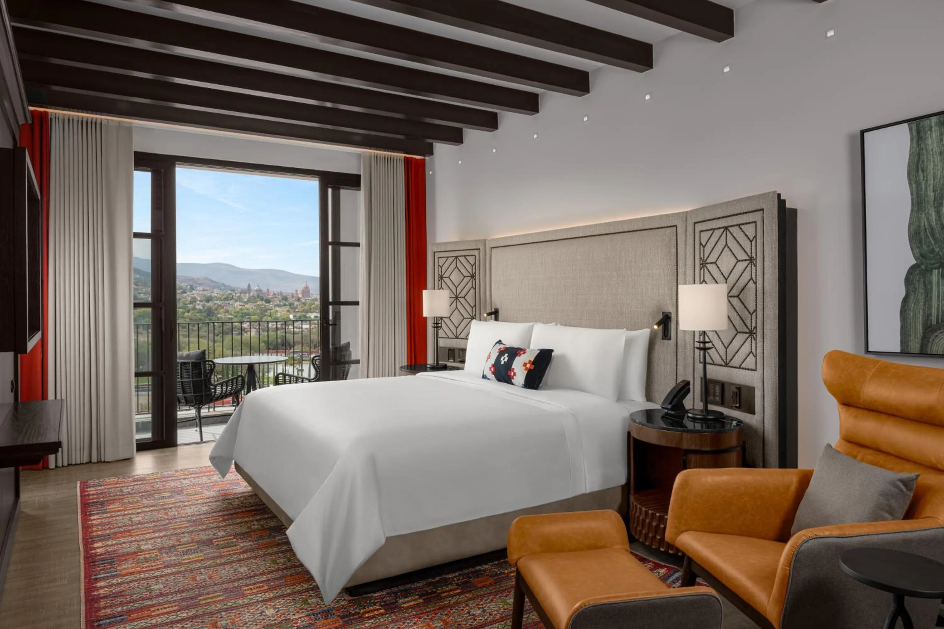 Bed in Pueblo Bonito Vantage San Miguel de Allende