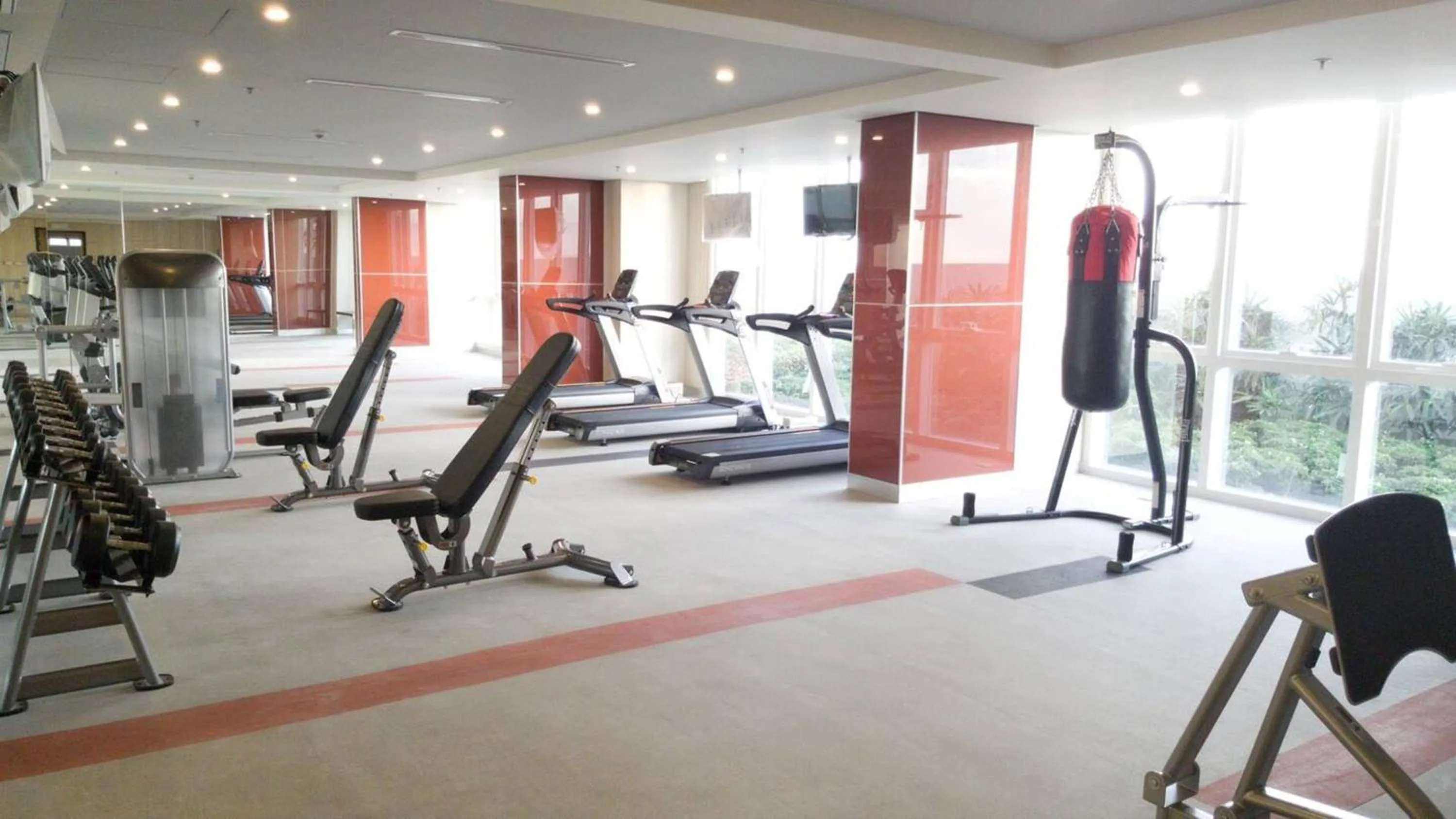 Fitness centre/facilities in One Pacific Residences by Hiverooms