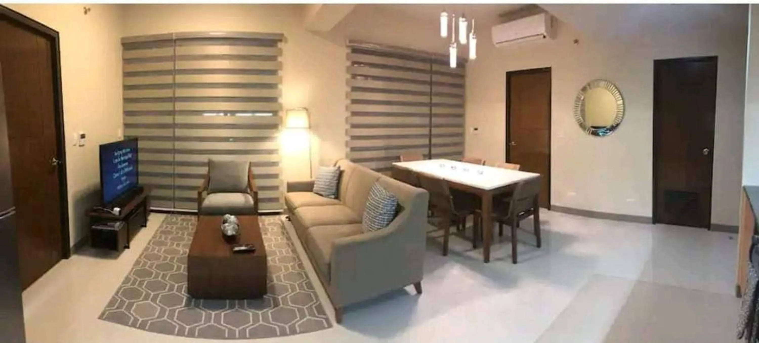 TV and multimedia in 8 Newtown Boulevard by Hiverooms