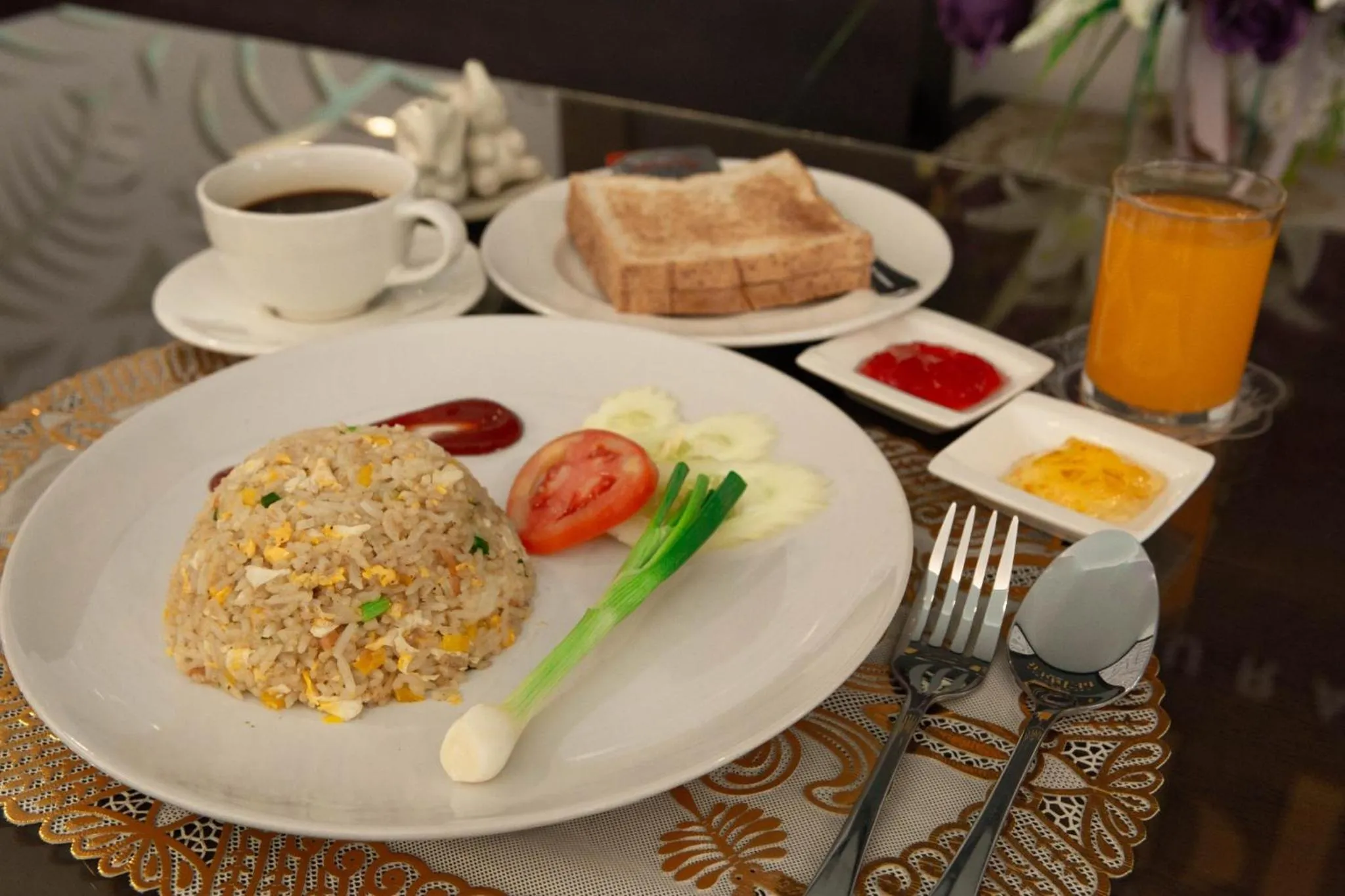 Breakfast in Peppery Hills