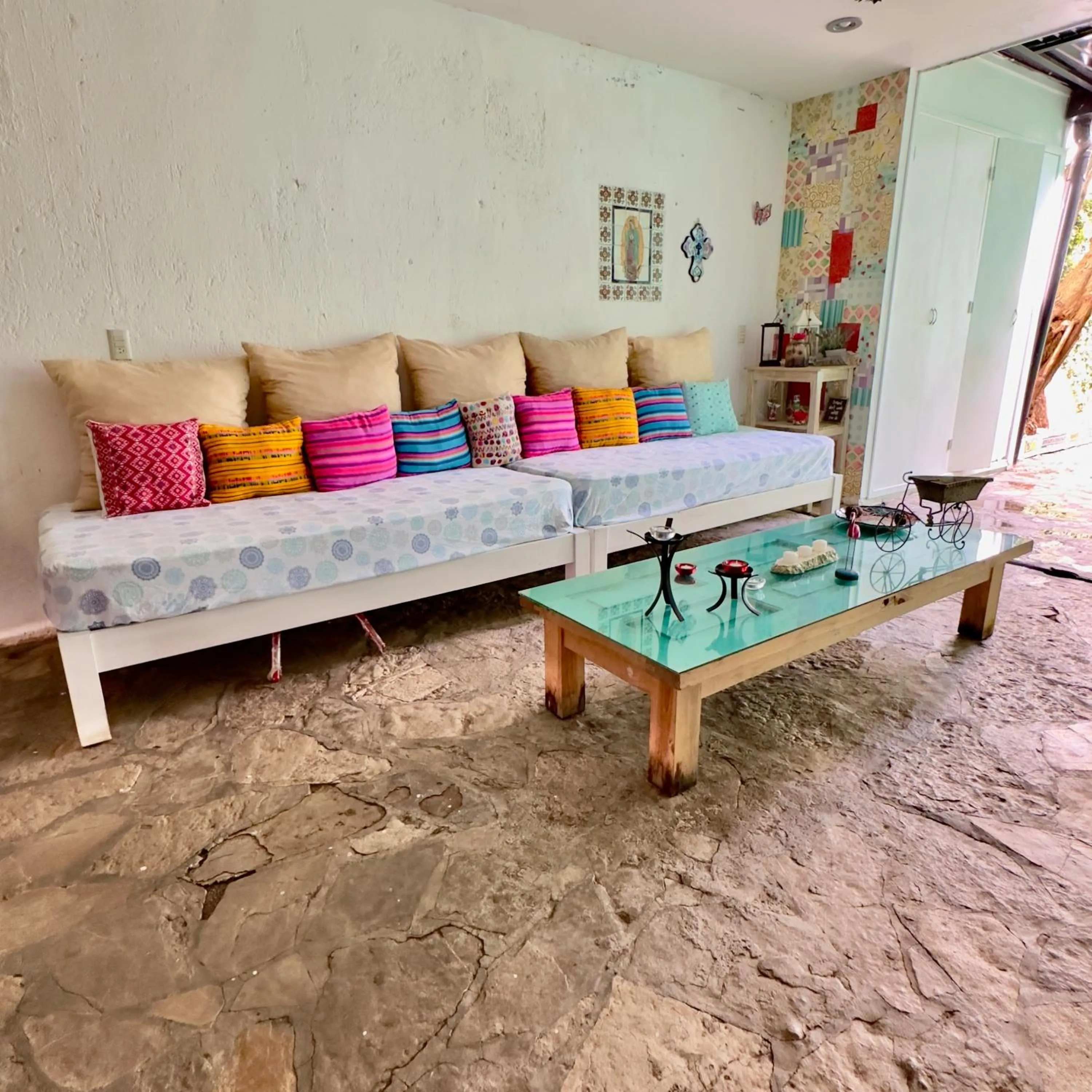 Living room in La Etelvina Suites