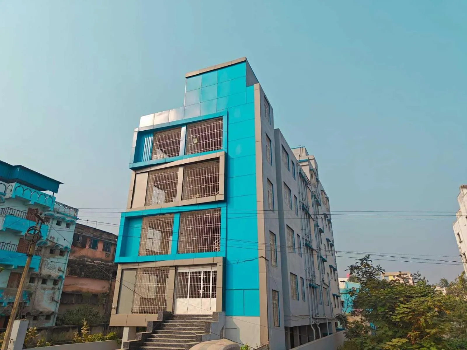 Facade/entrance in Hotel O Westin Regency