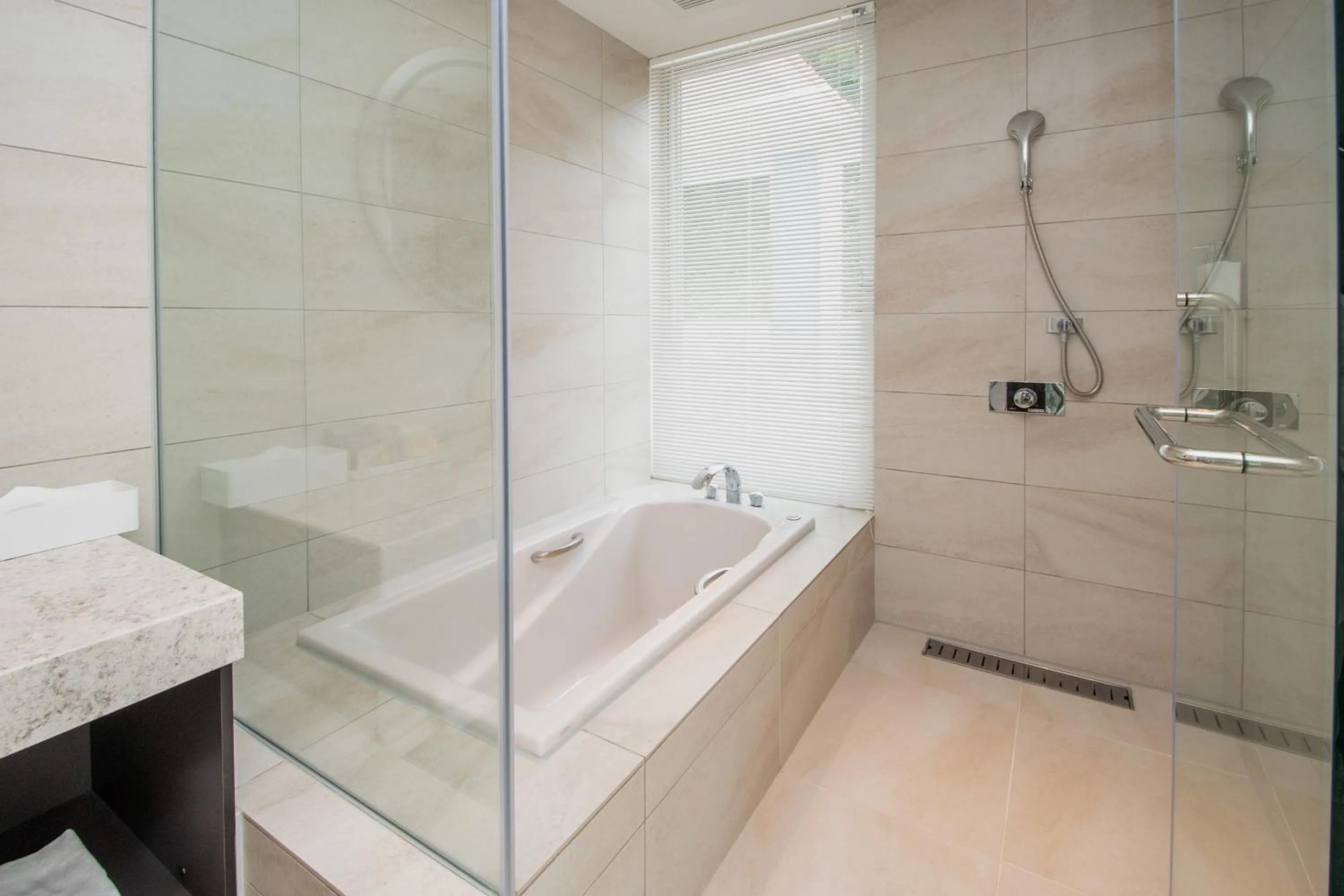 Bathroom in pool villa Sanrriott Okinawa Motobu