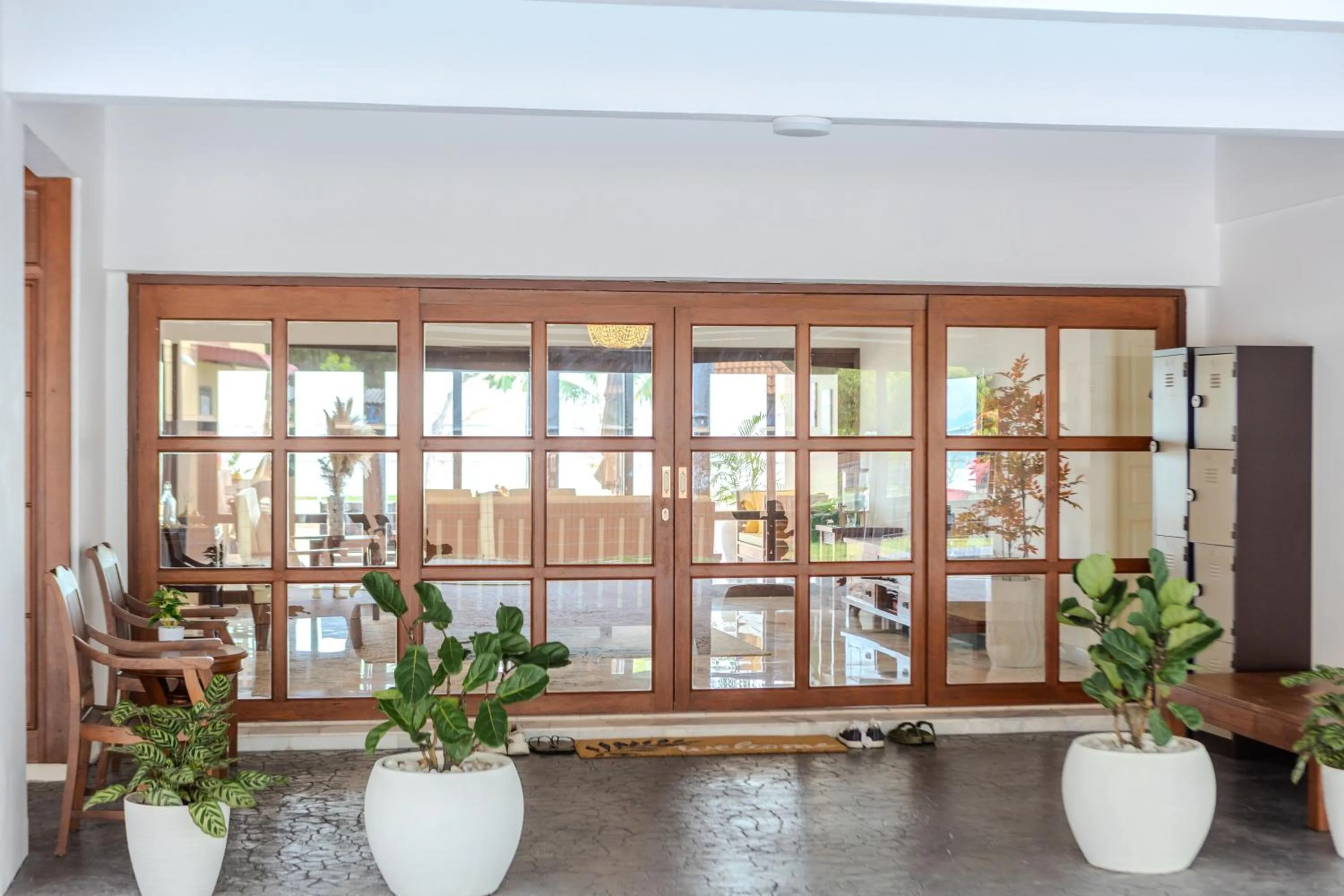 Lobby or reception in Suntai Villa, Beachfront Suites