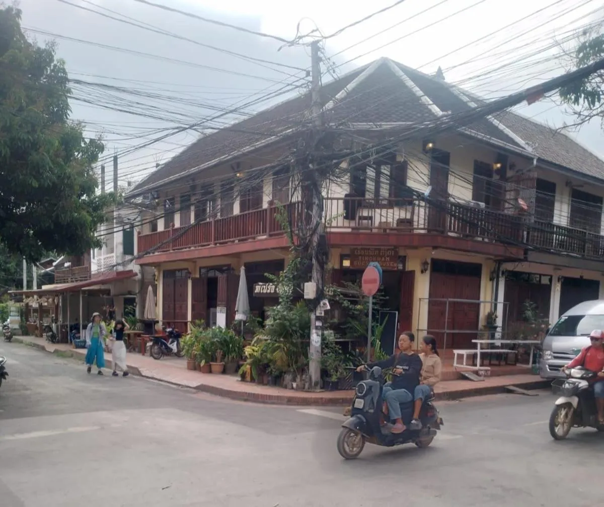 Property building in Tingkham Guesthouse
