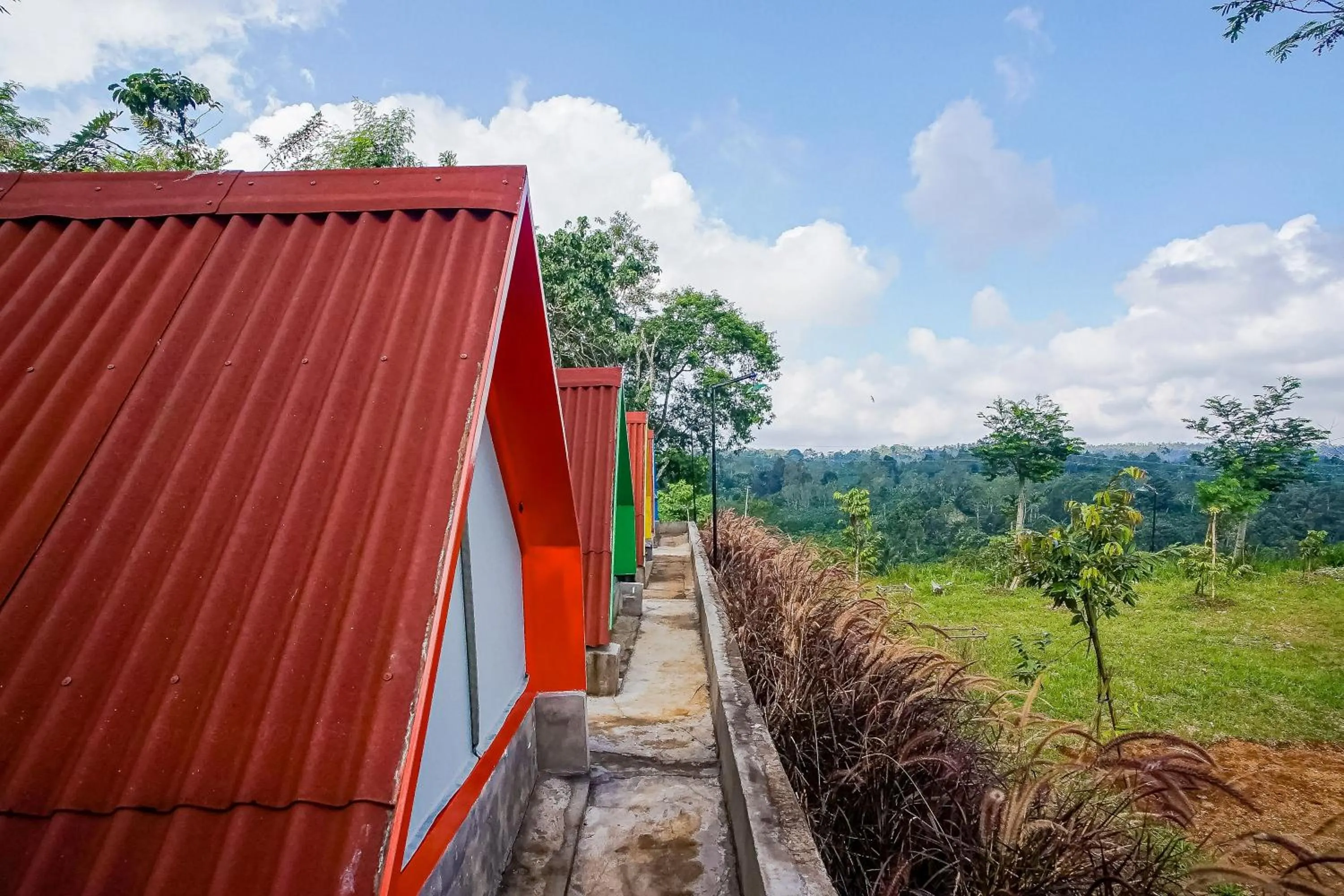 Facade/entrance in Rainbow Glamping