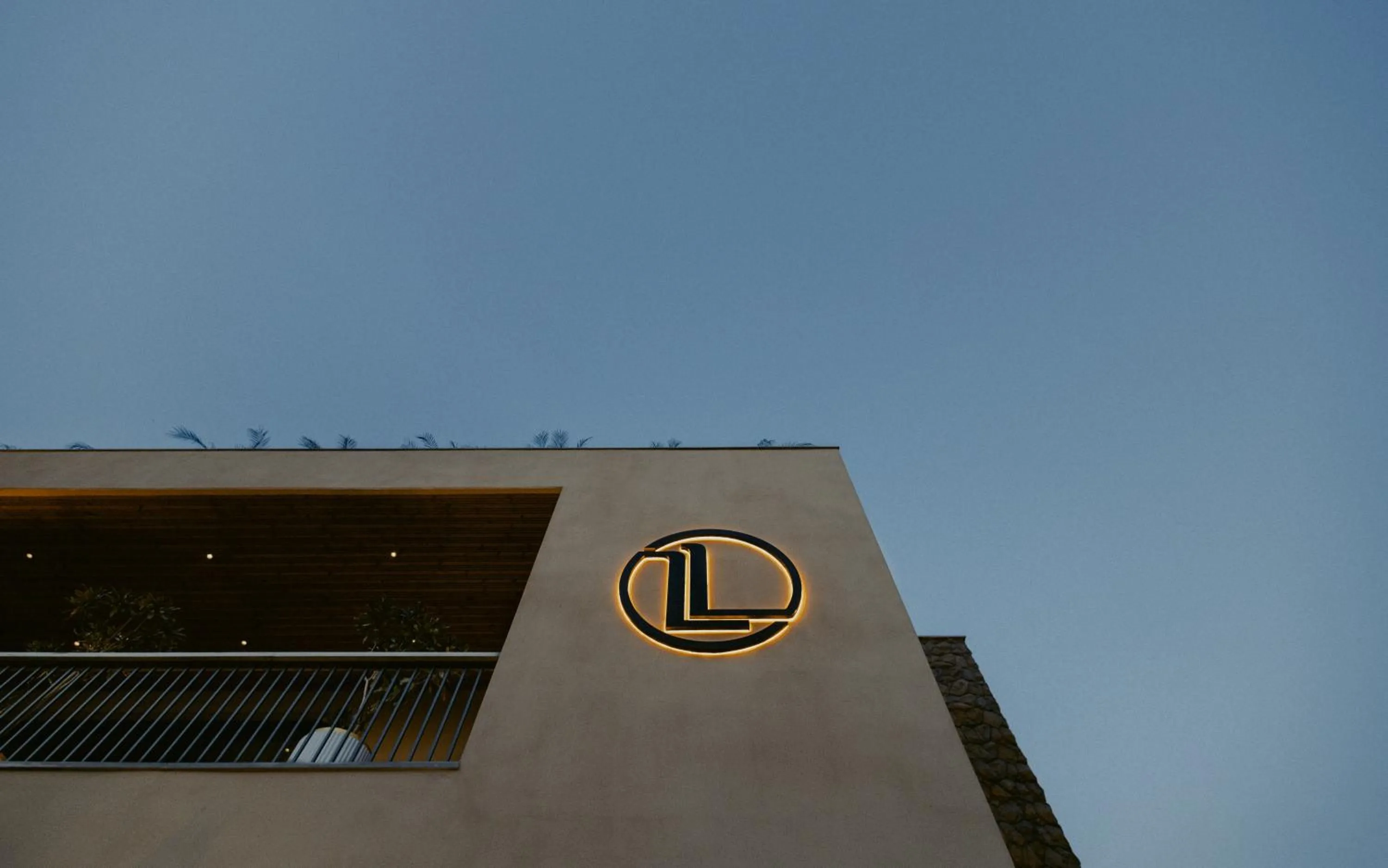 Property building in Luxury Lofts