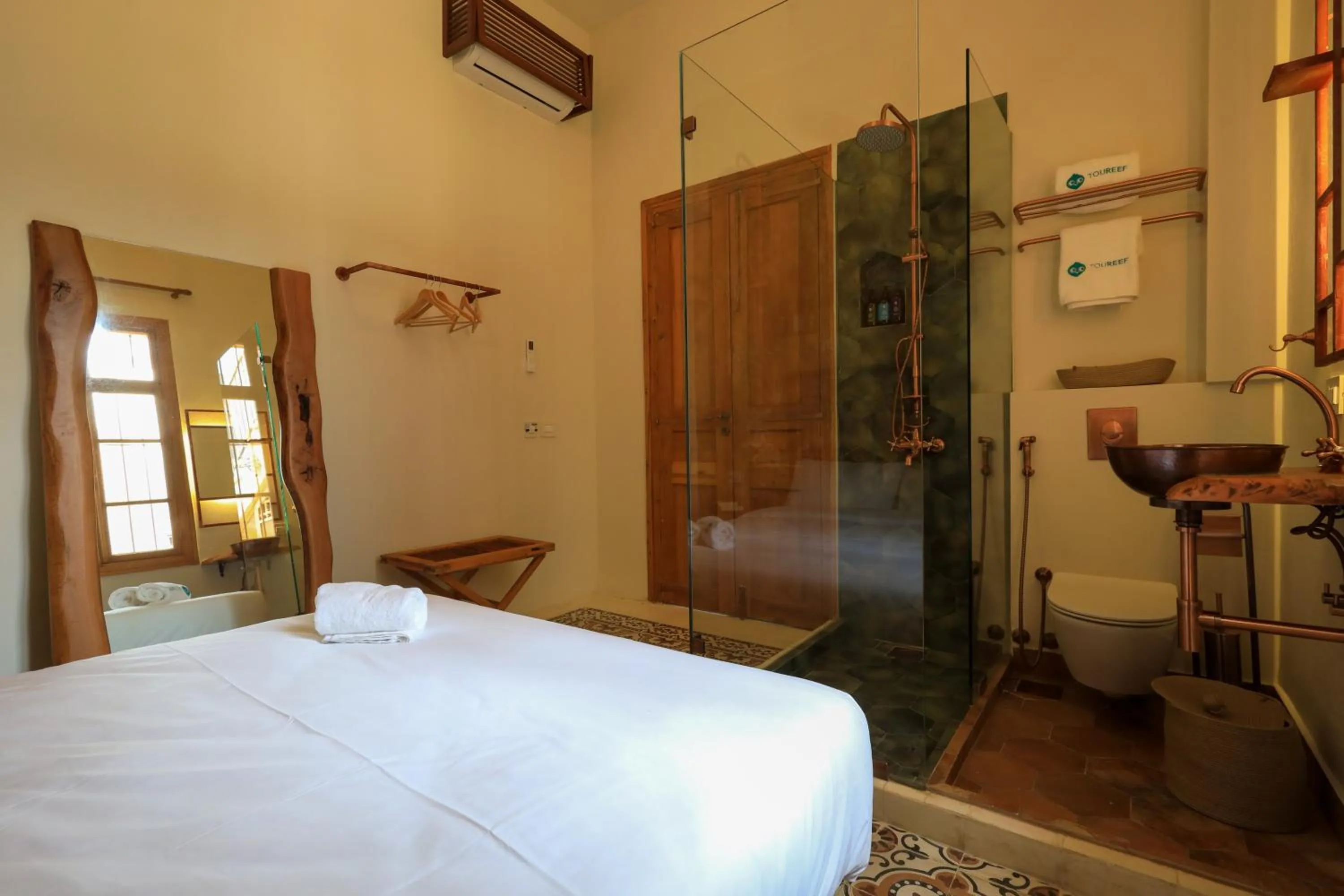 Bed in Beit Toureef - HOME