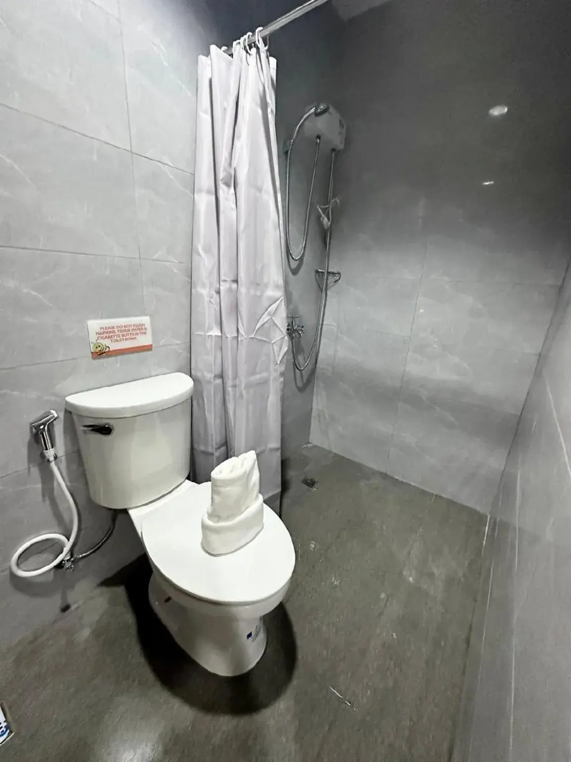 Family Room in Travelbee Minglanilla Inn Family Room in Travelbee Minglanilla Inn