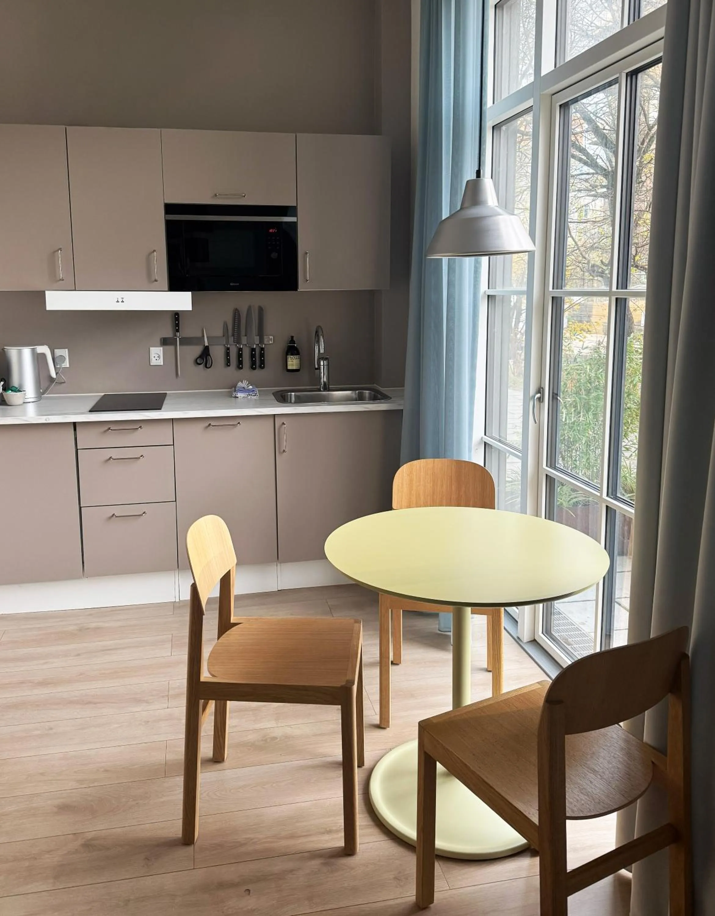 Flora Apartment Hotel