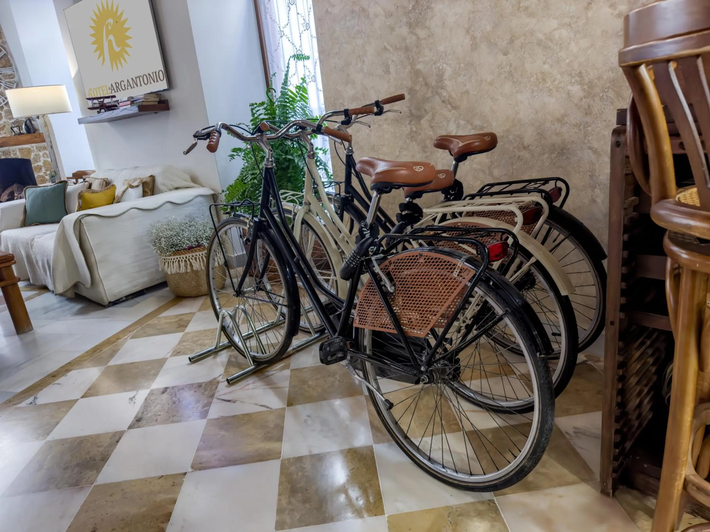 Cycling in Hotel Argantonio
