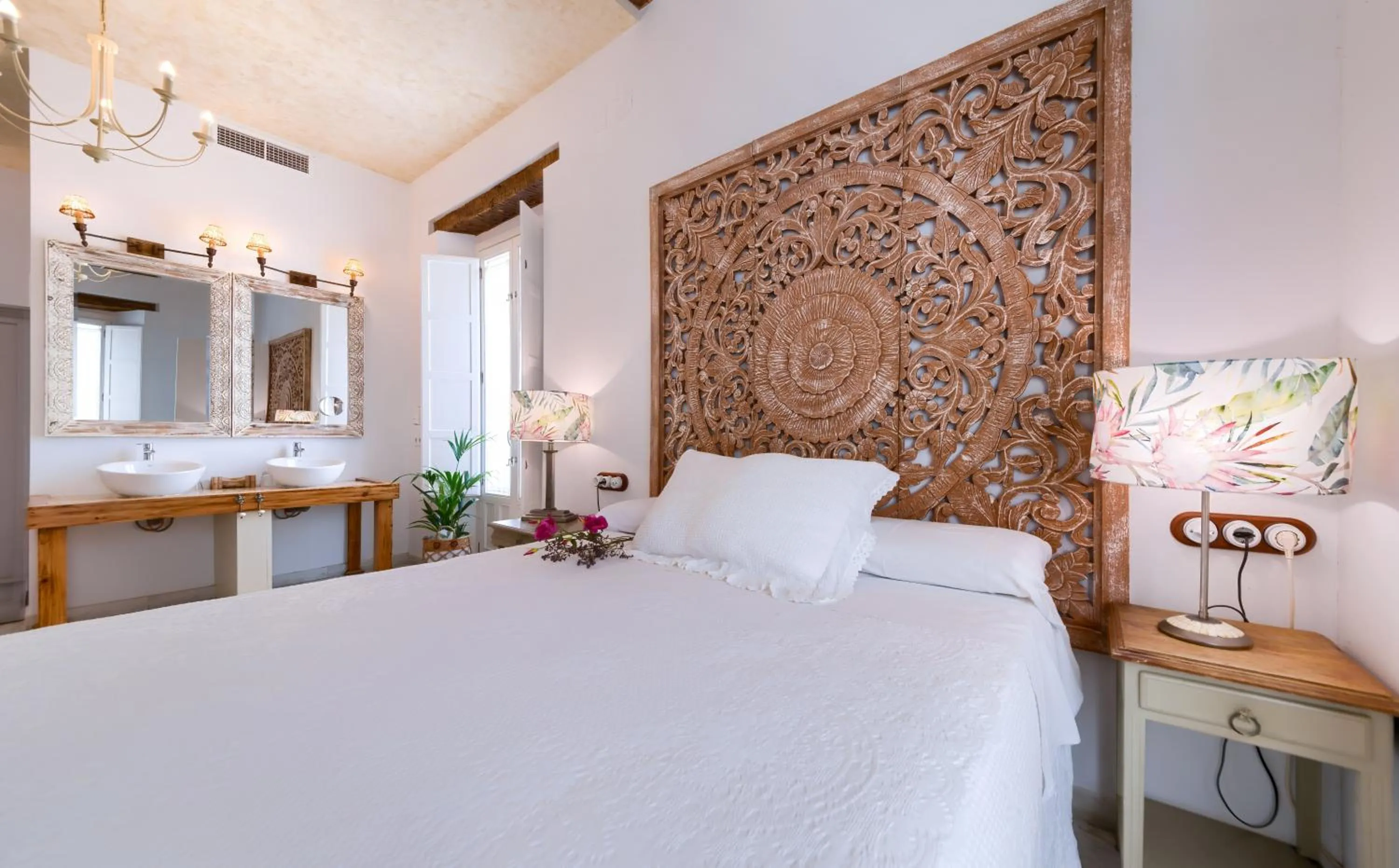 TV and multimedia, Bed in Hotel Argantonio