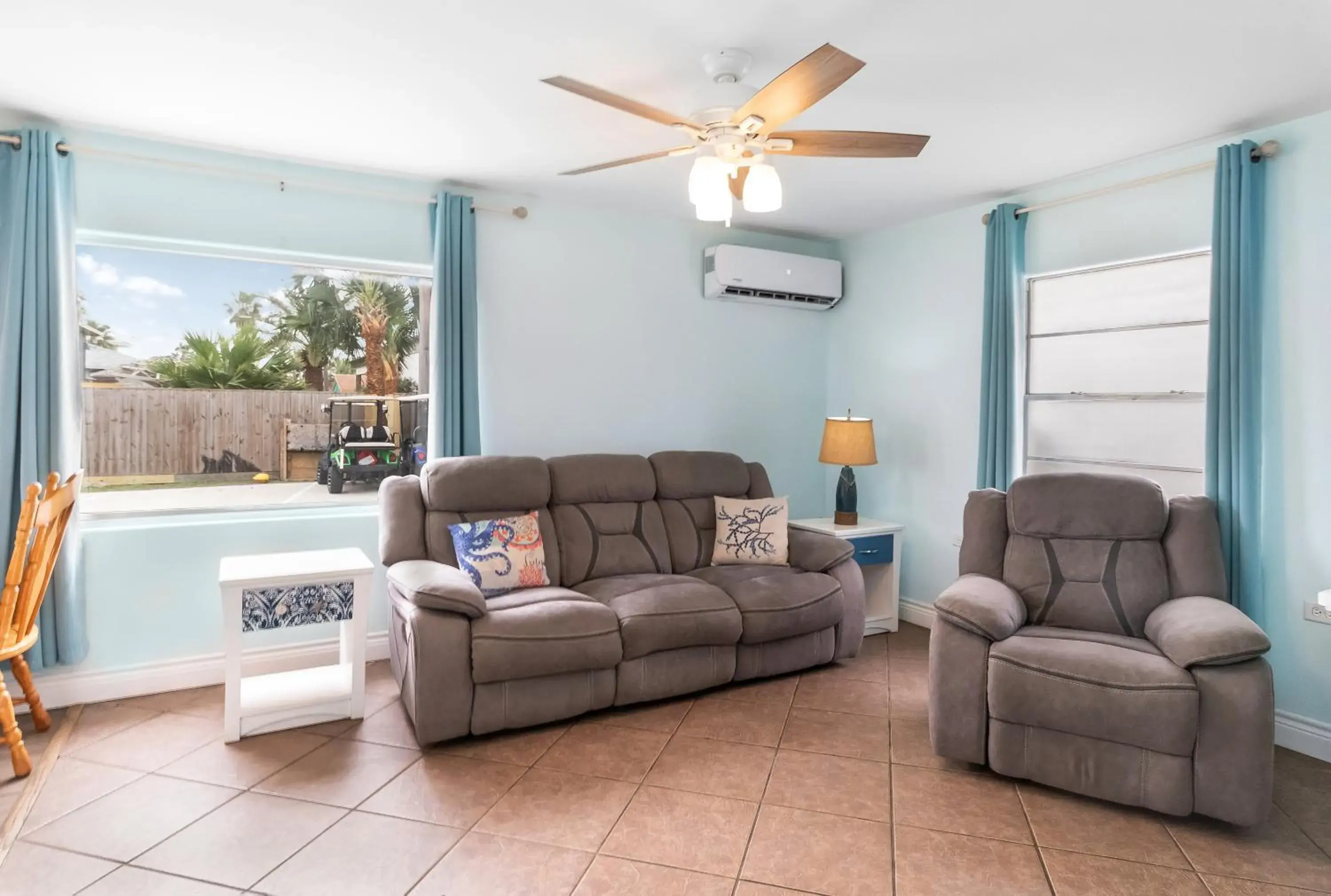 Two-Bedroom Cottage in Tropic Island Resort Two-Bedroom Cottage in Tropic Island Resort