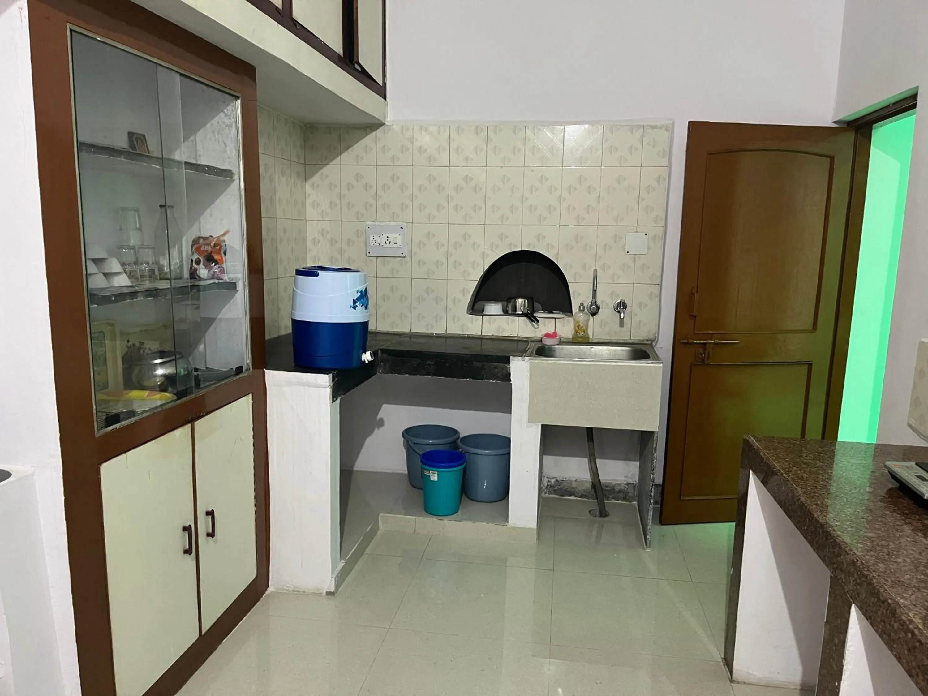 Kitchen or kitchenette in The Spring Leaves