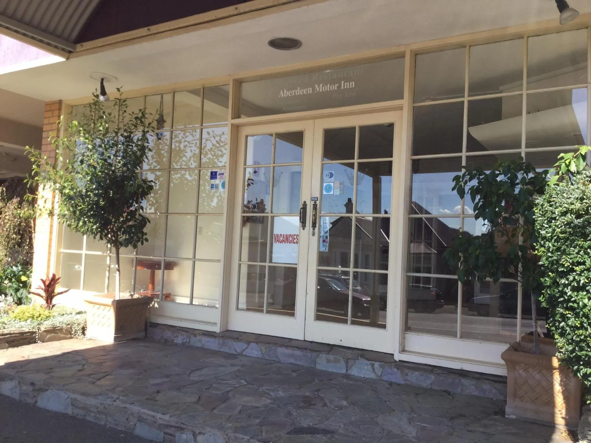 Facade/entrance in Aberdeen Motor Inn