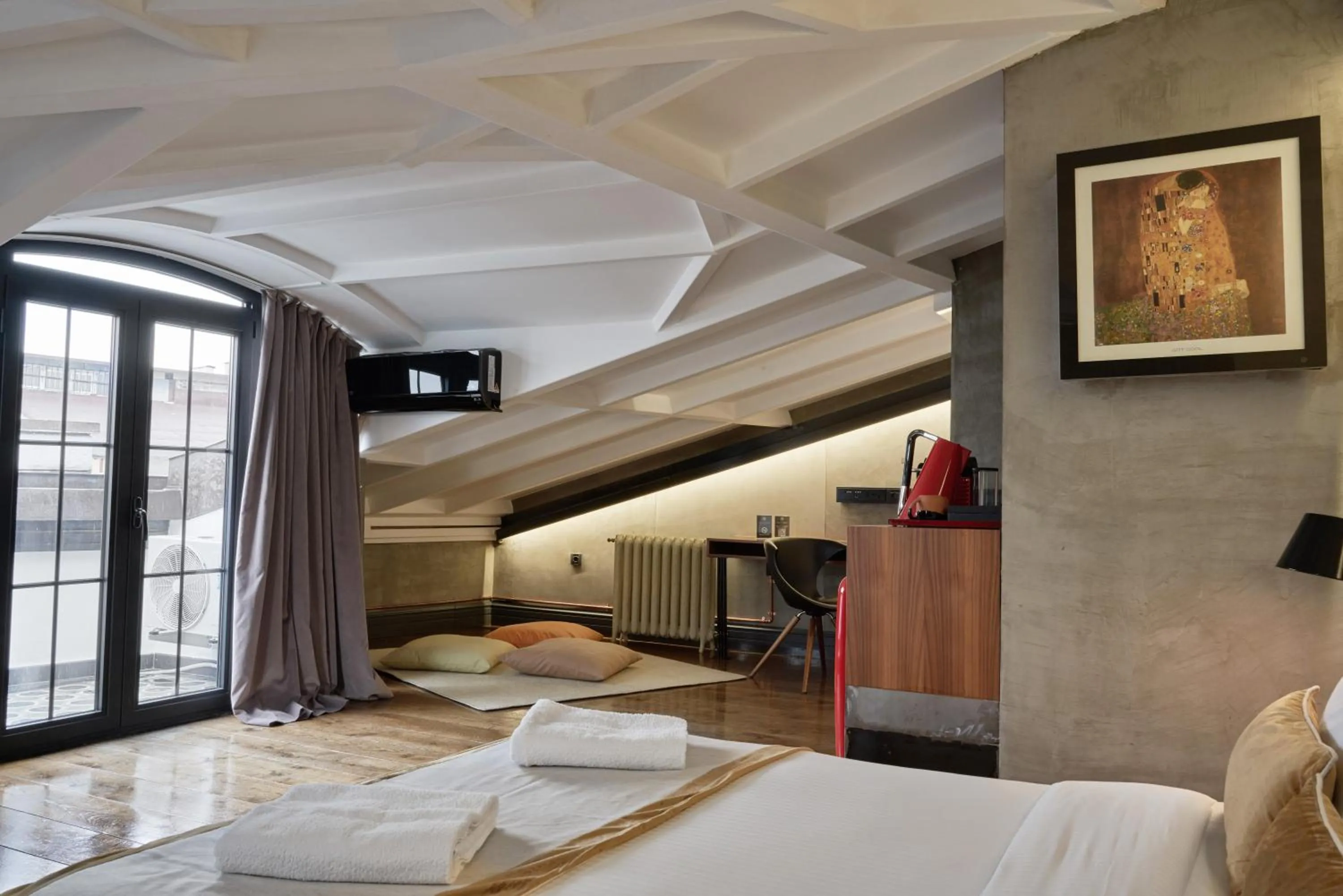 Bed in Hotel The Public - Special Category