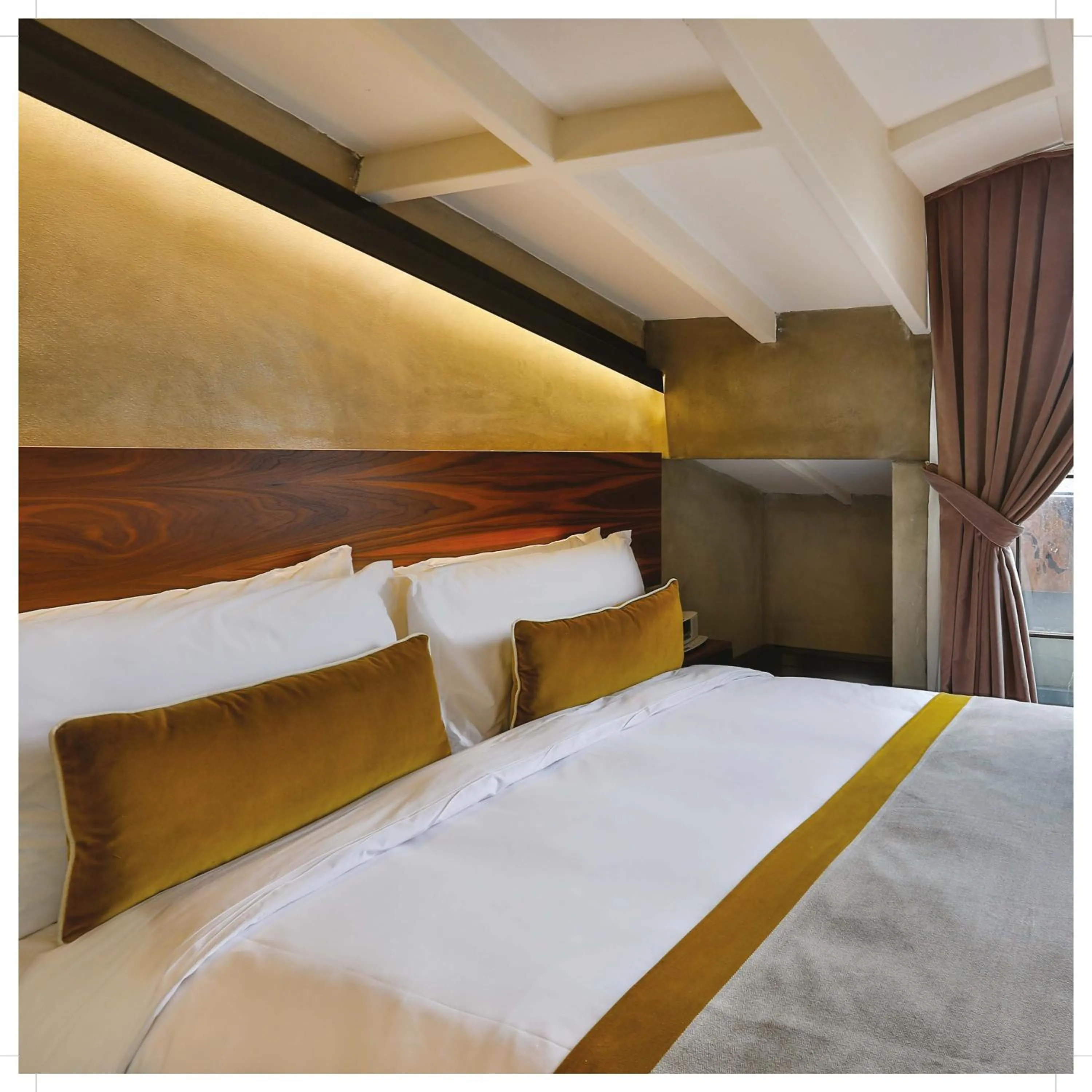 Bed in Hotel The Public - Special Category