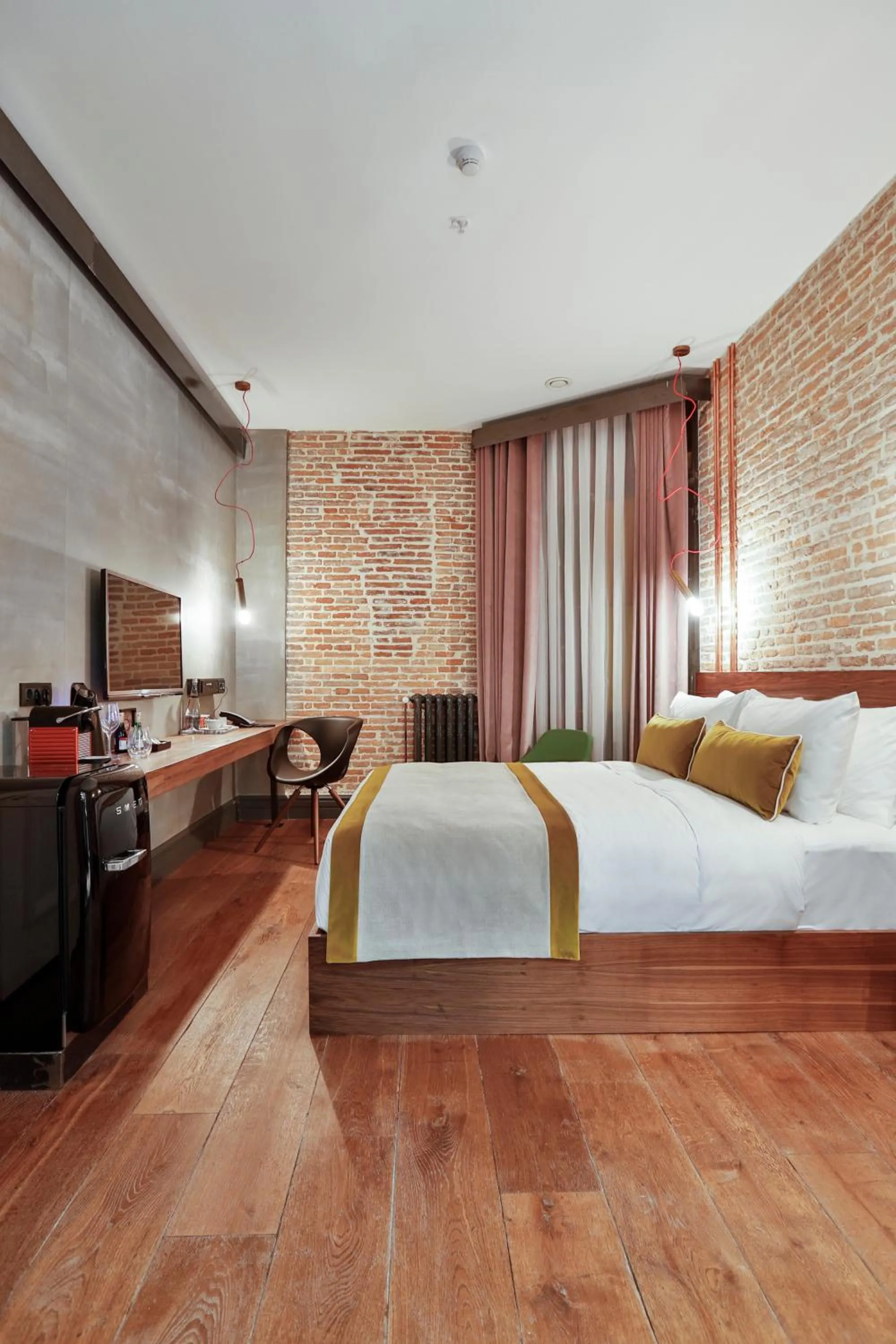 Bed in Hotel The Public - Special Category