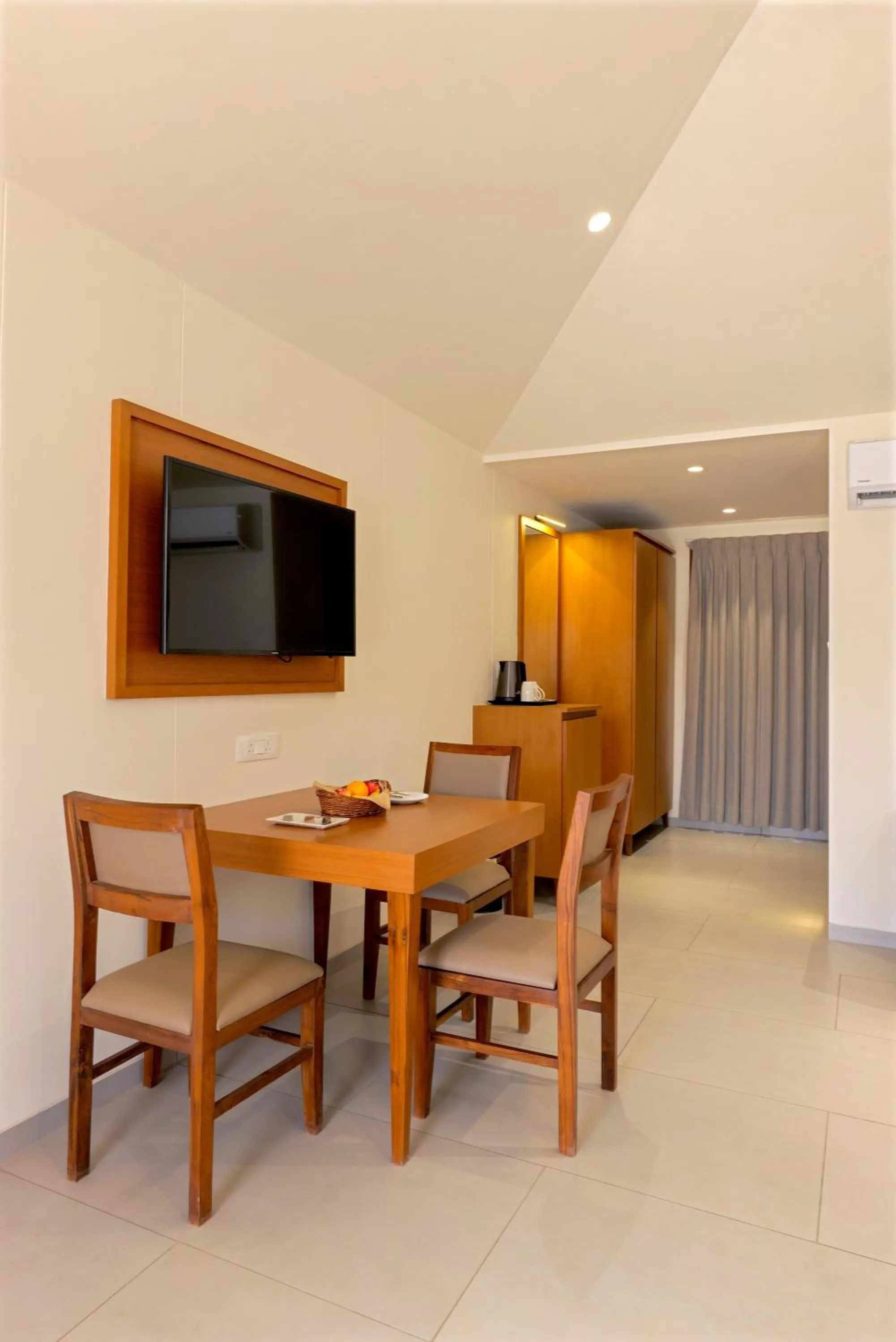 The Gold Beach Annexe