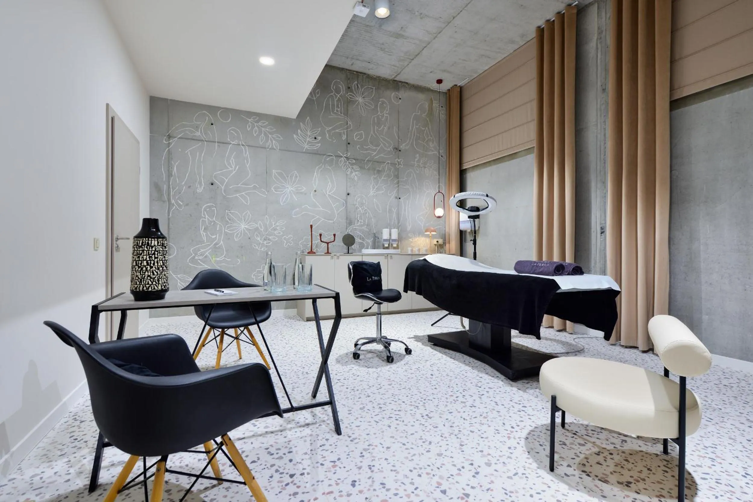 Massage in Arche Nałęczów & SPA dawne Sanatorium Milicyjne