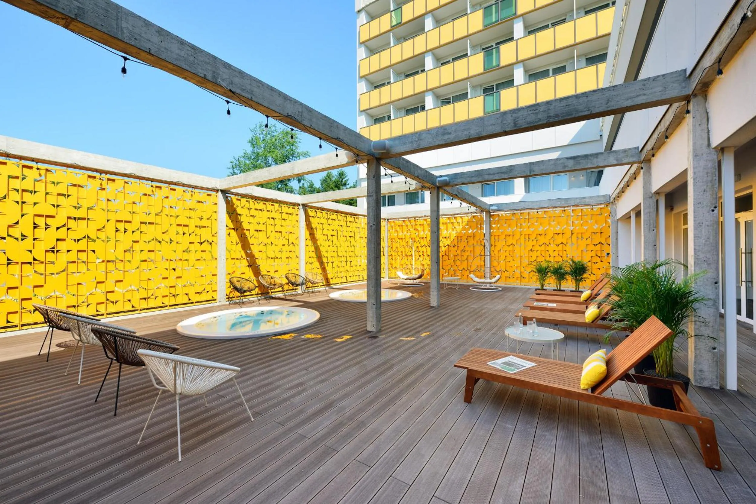 Property building in Arche Nałęczów & SPA dawne Sanatorium Milicyjne