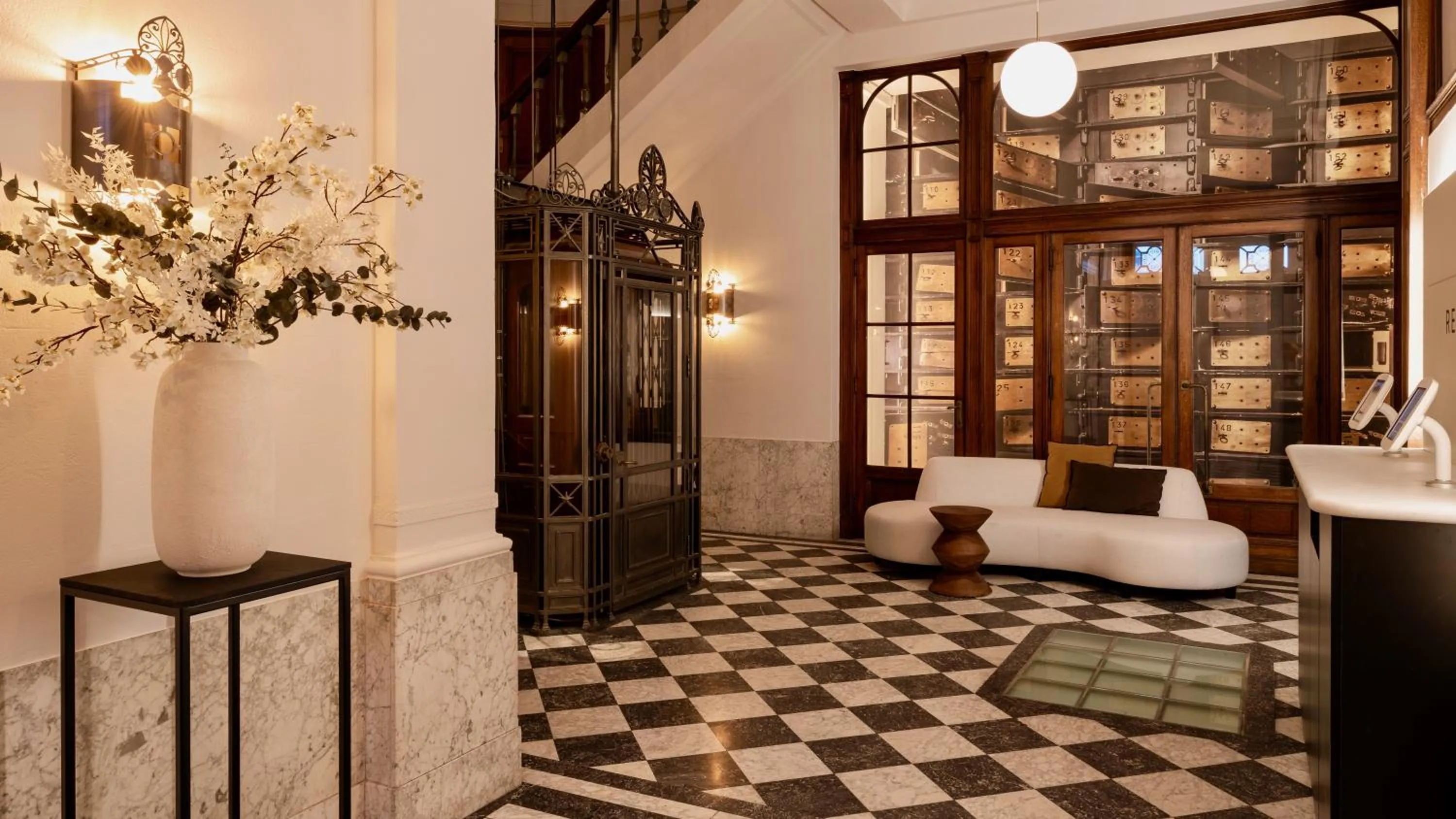 Lobby or reception in De Gulden Poorte, a LXRYHOME Hotel Collection