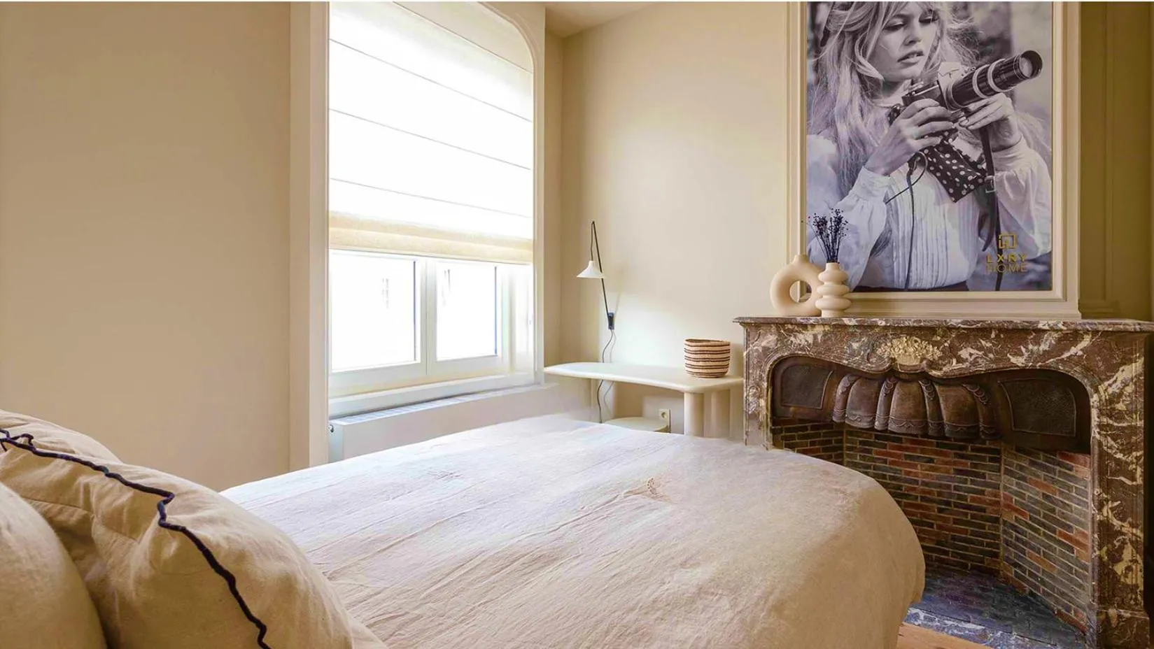 Bed in De Gulden Poorte, a LXRYHOME Hotel Collection