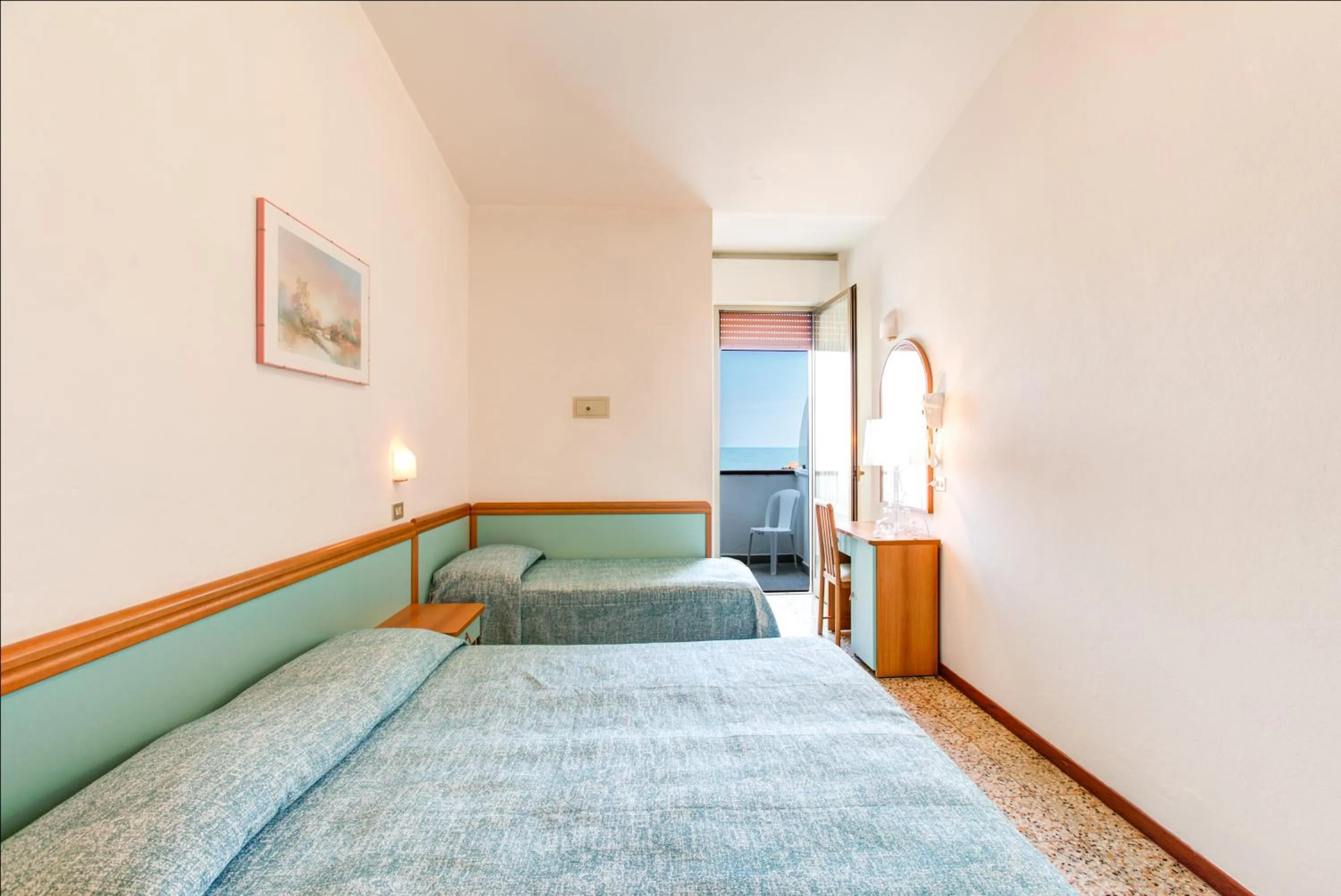 Sea view, Bed in Hotel Splendid