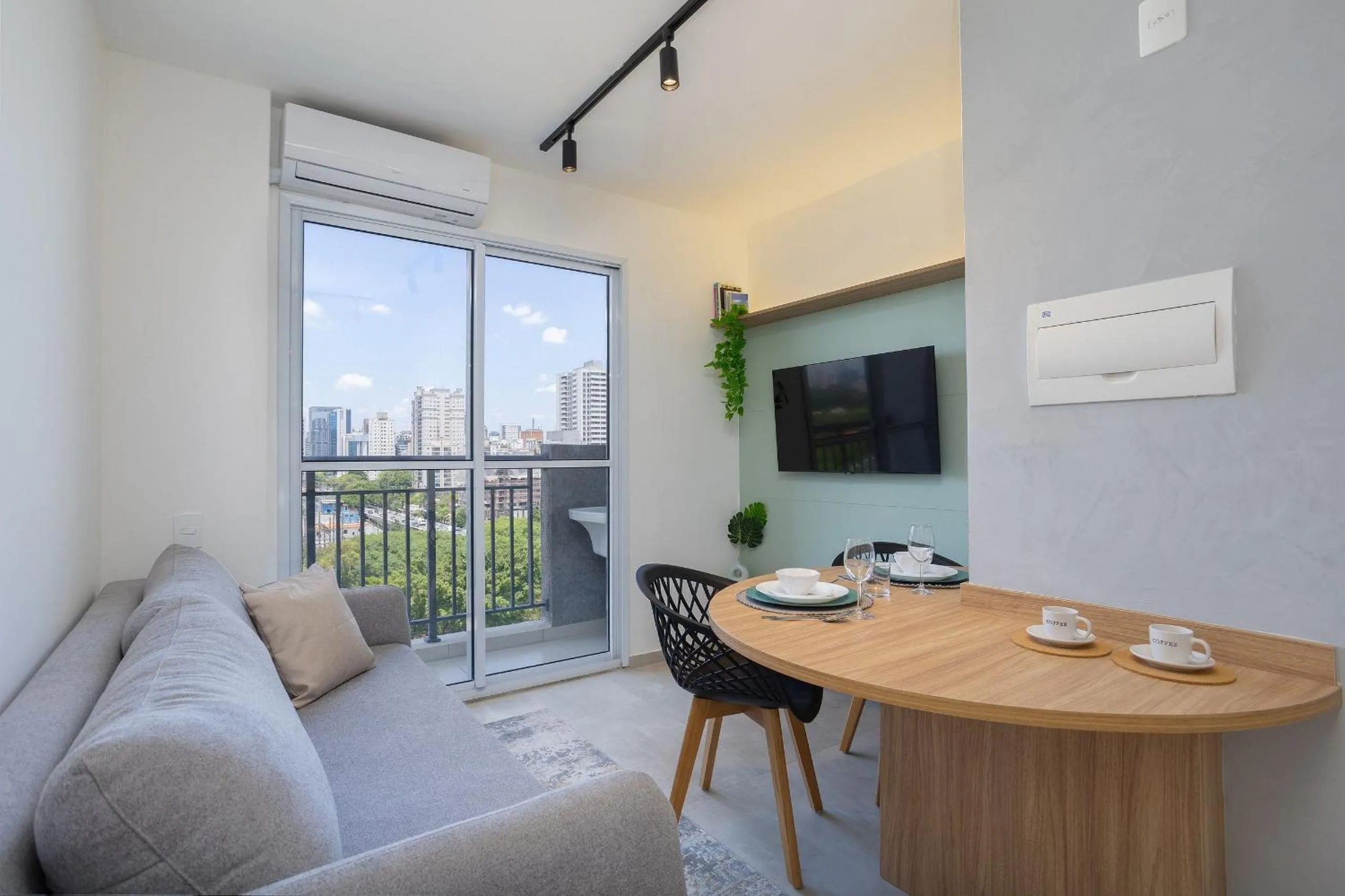 Living room in Composite Moema