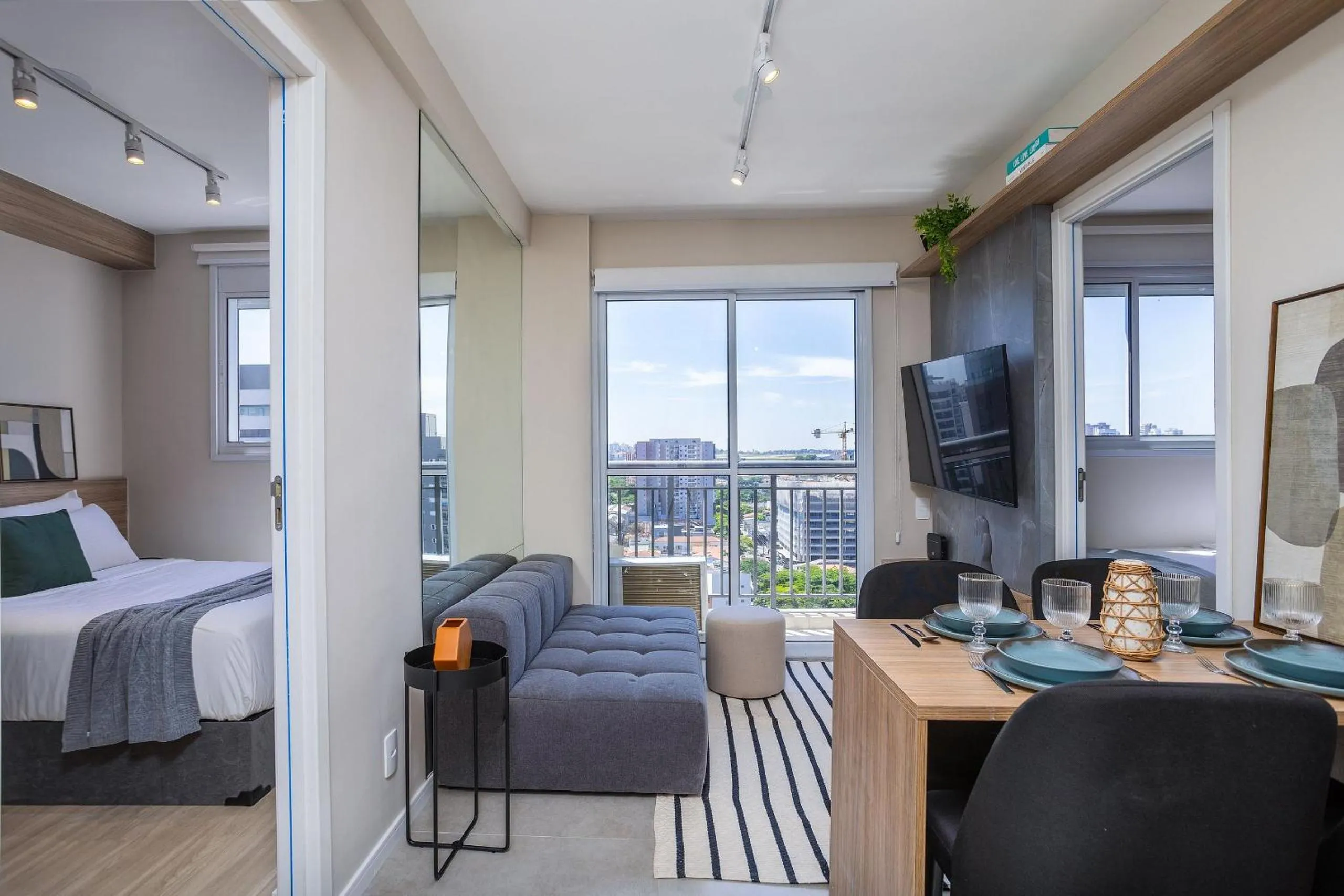 Living room, Bed in Composite Moema