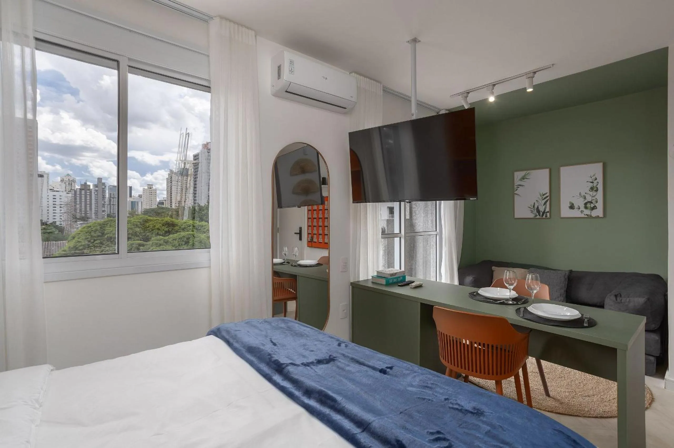 Bed in Composite Moema