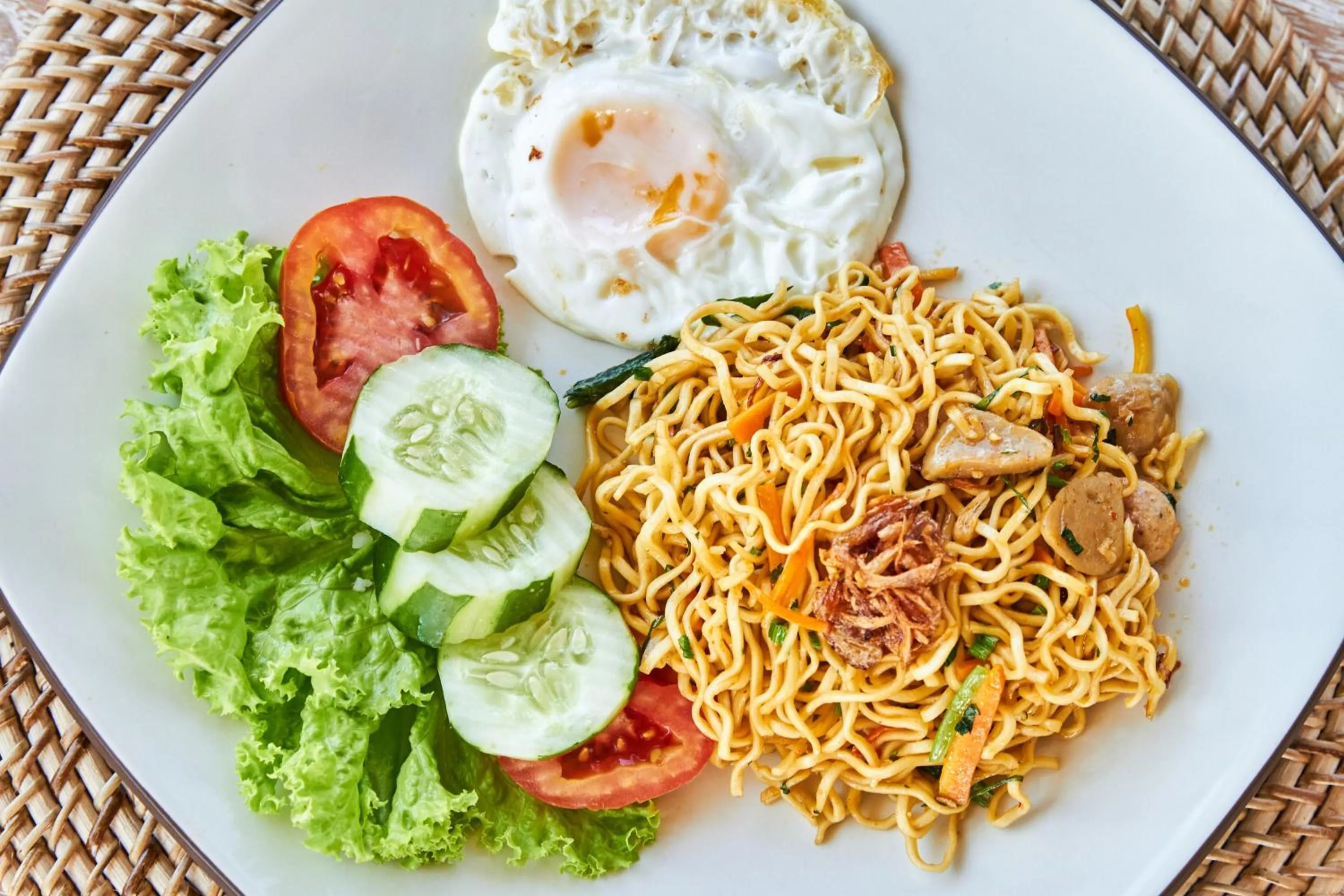 Breakfast in Plumeria NP