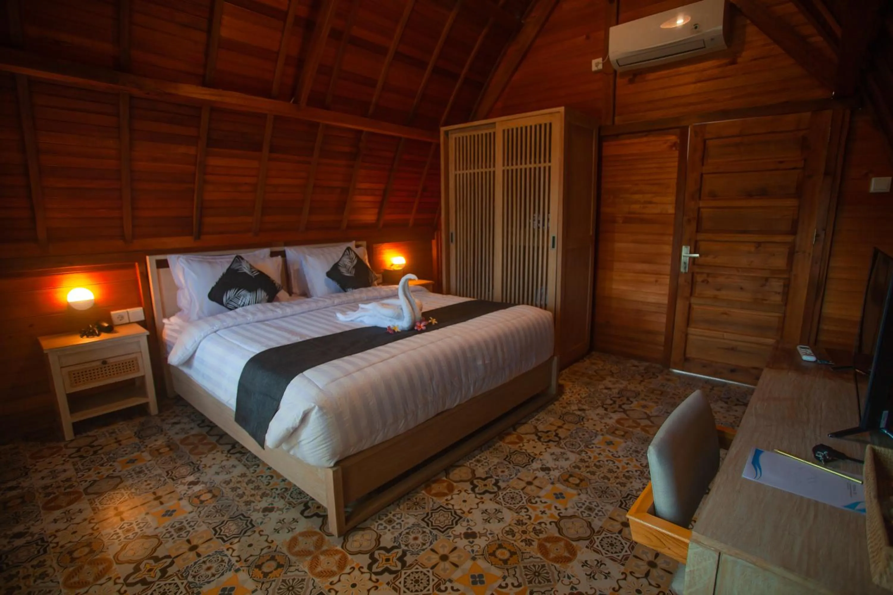 Bedroom, Bed in Plumeria NP