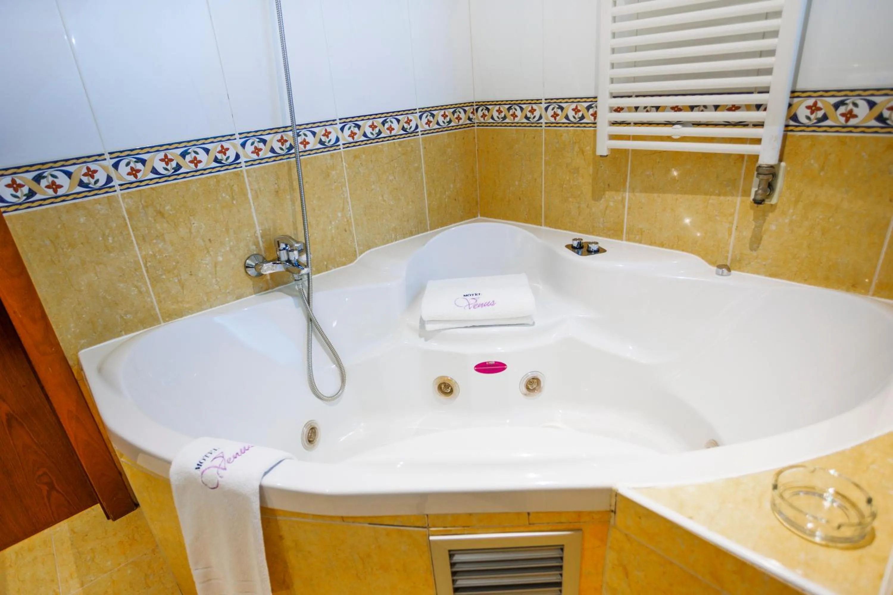 Hot Tub in Motel Venus Pontevedra