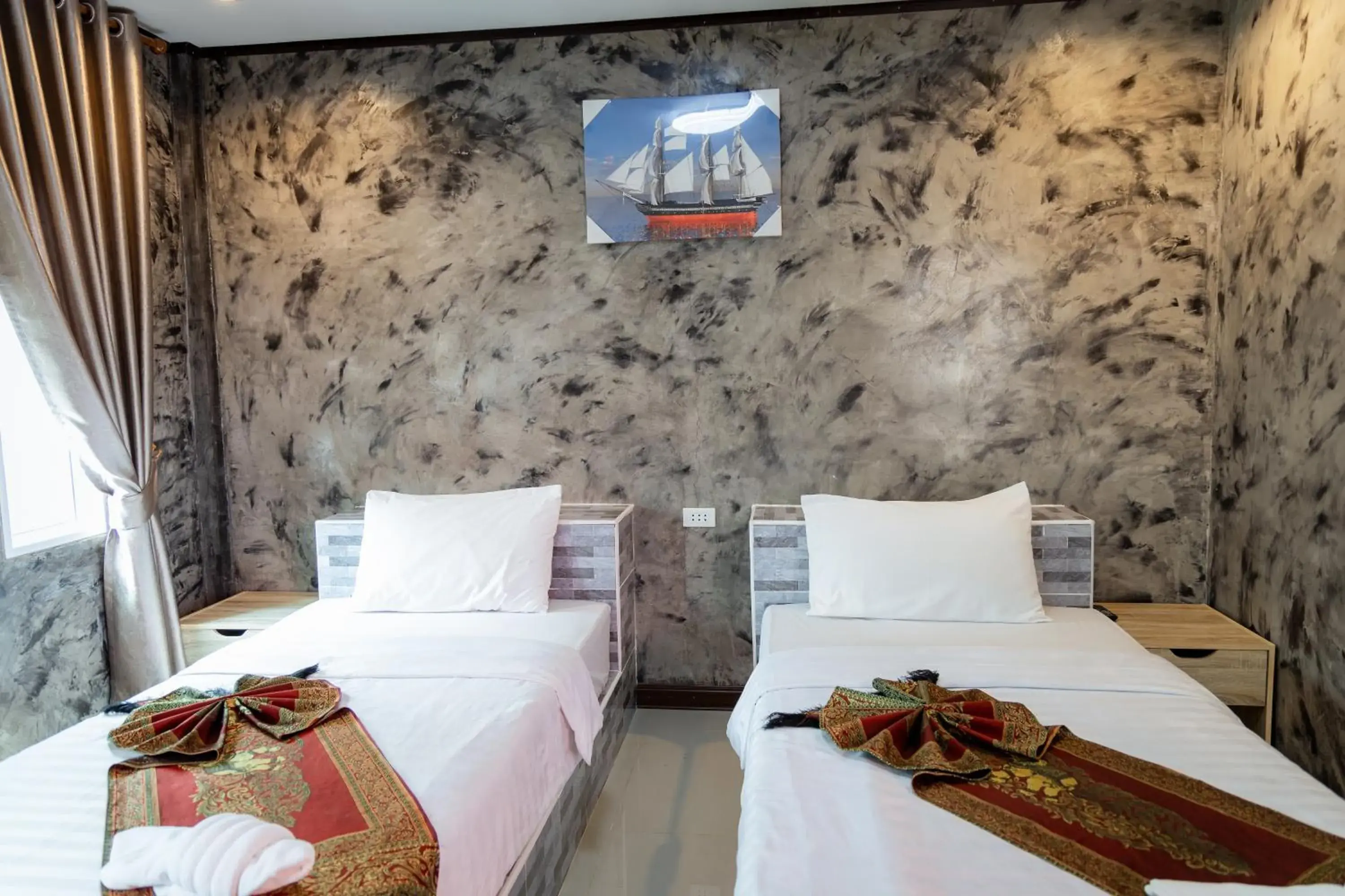 Deluxe Twin Room in Buengngarm Resort Deluxe Twin Room in Buengngarm Resort