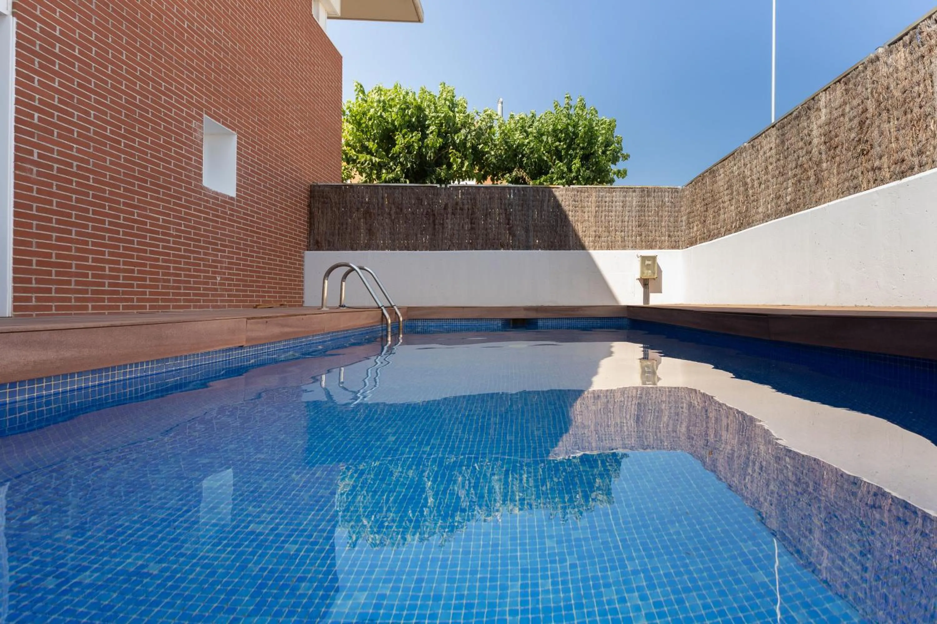 Swimming pool in Villa Beach Barcelona