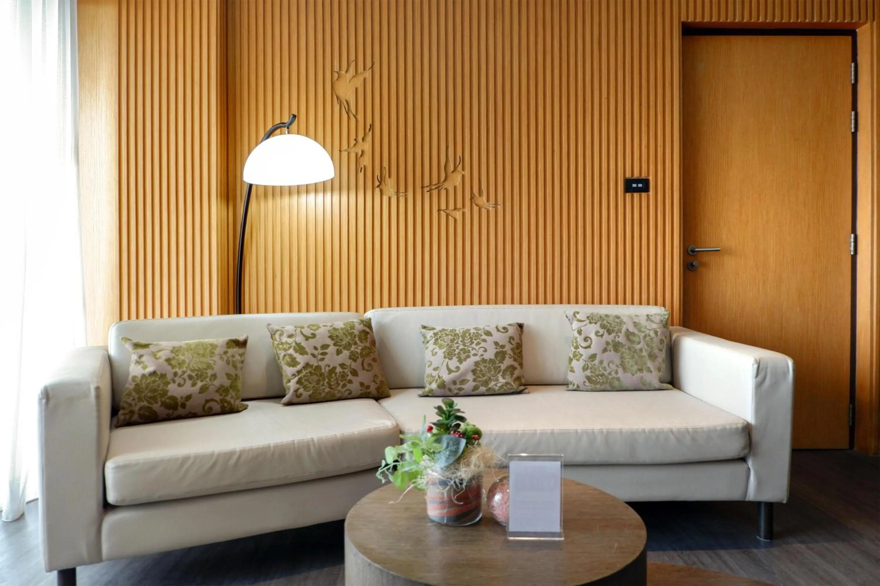 Photo of the whole room in Siamese Hotel Pattaya, BW Signature Collection