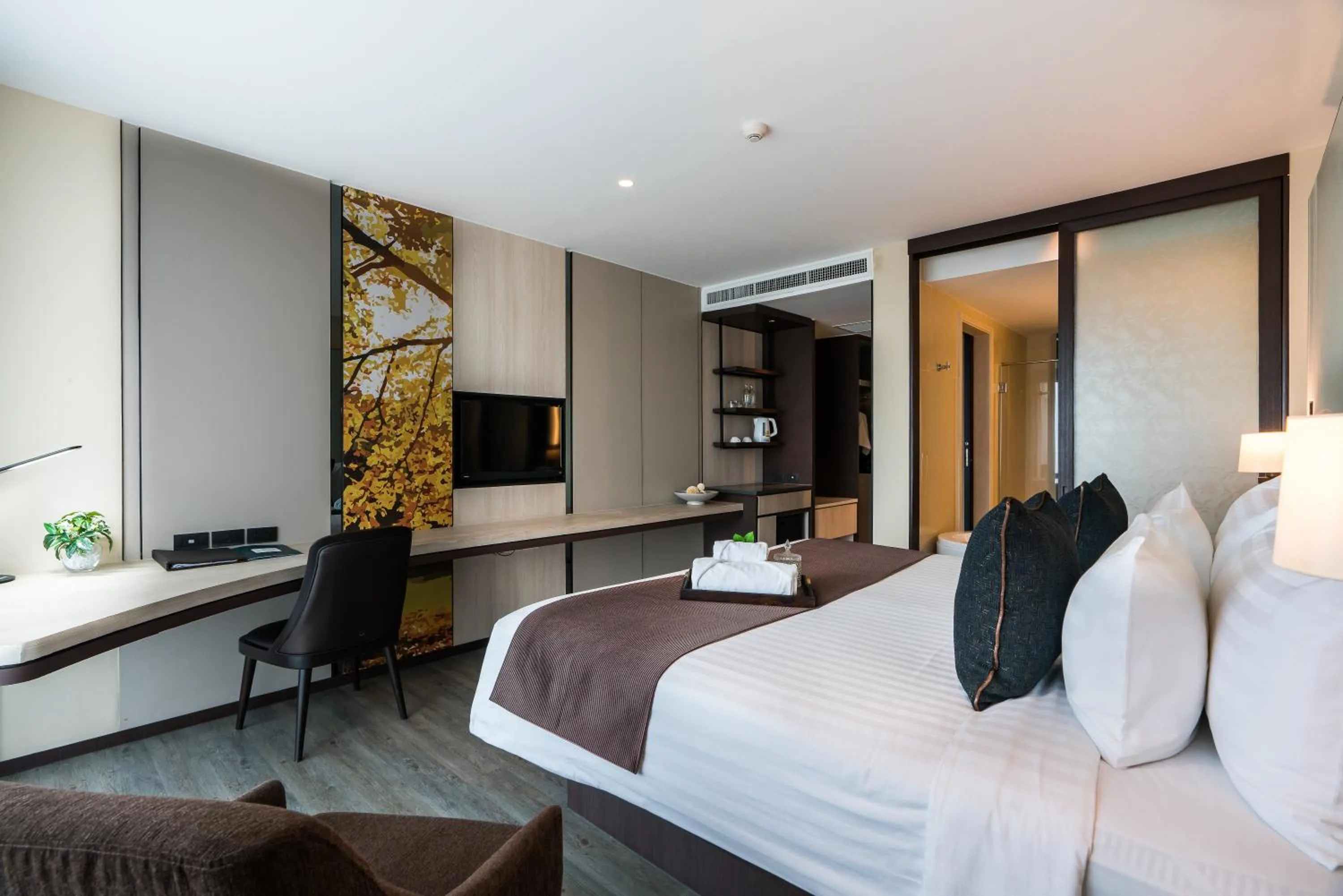 View (from property/room), Bed in Siamese Hotel Pattaya, BW Signature Collection