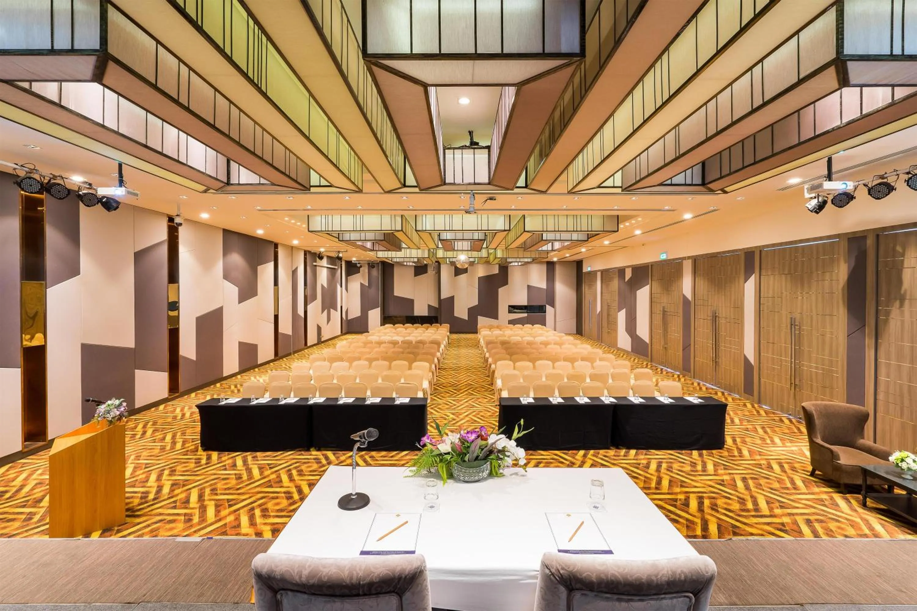 Meeting/conference room in Siamese Hotel Pattaya, BW Signature Collection