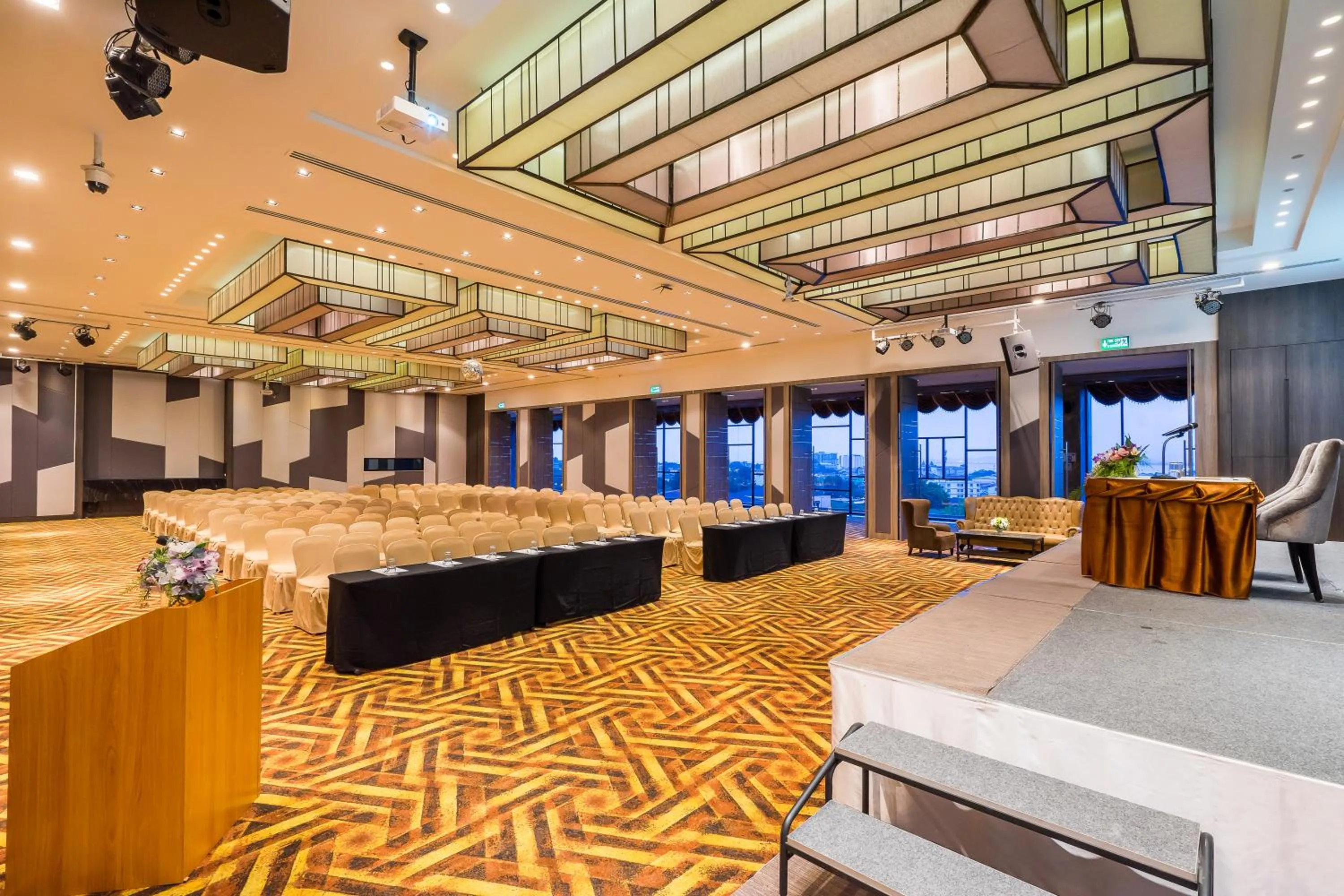 Meeting/conference room in Siamese Hotel Pattaya, BW Signature Collection