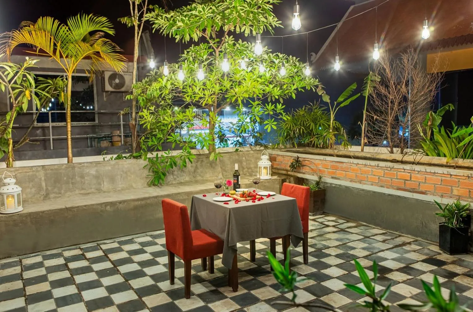 Dinner in Cambana d'Angkor Suites